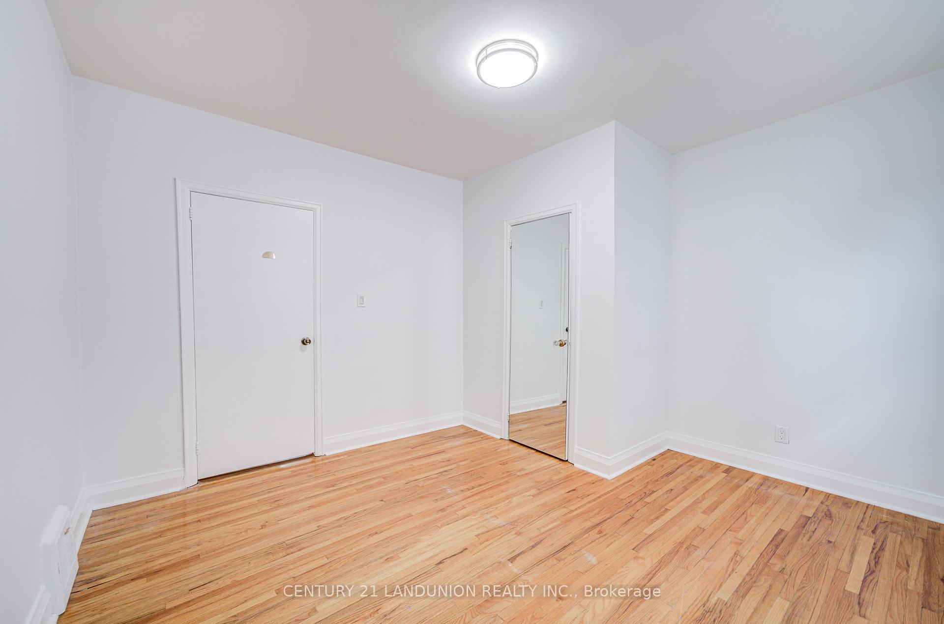 Photo 19 of 200 Elmhurst Avenue, North York, Lansing-Westgate — HOMEH