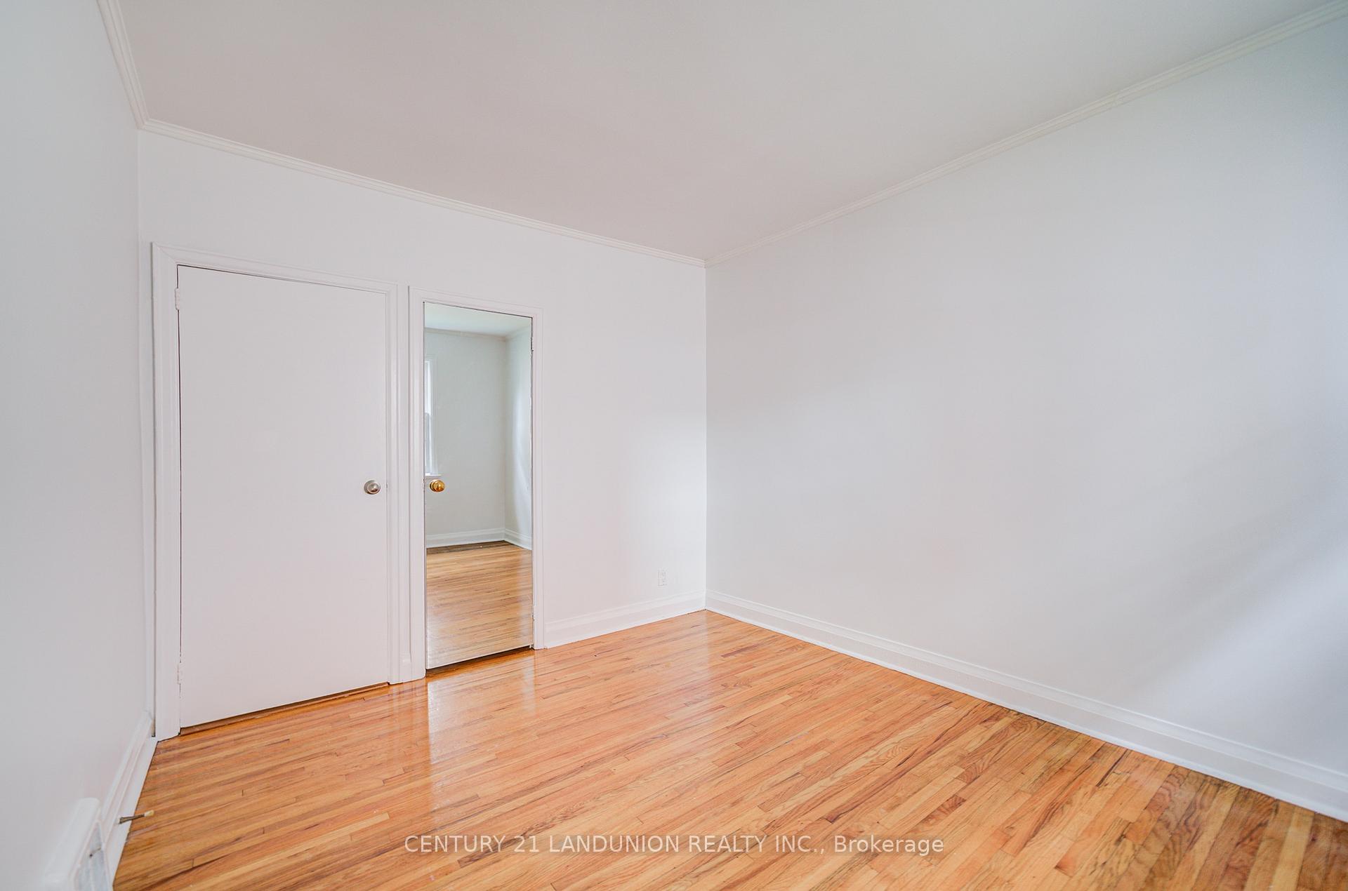 Photo 24 of 200 Elmhurst Avenue, North York, Lansing-Westgate — HOMEH