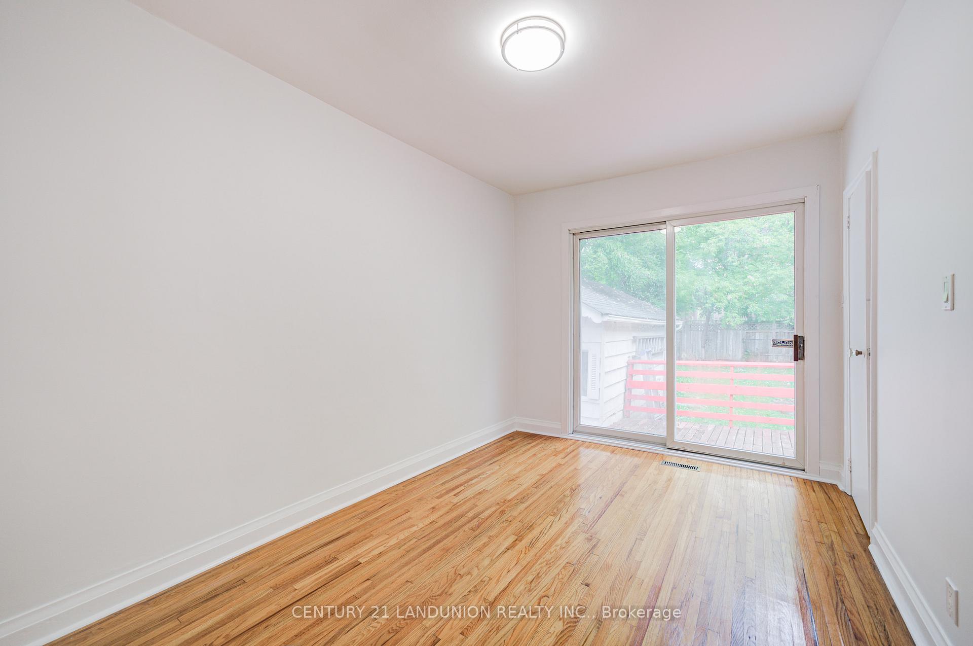 Photo 25 of 200 Elmhurst Avenue, North York, Lansing-Westgate — HOMEH