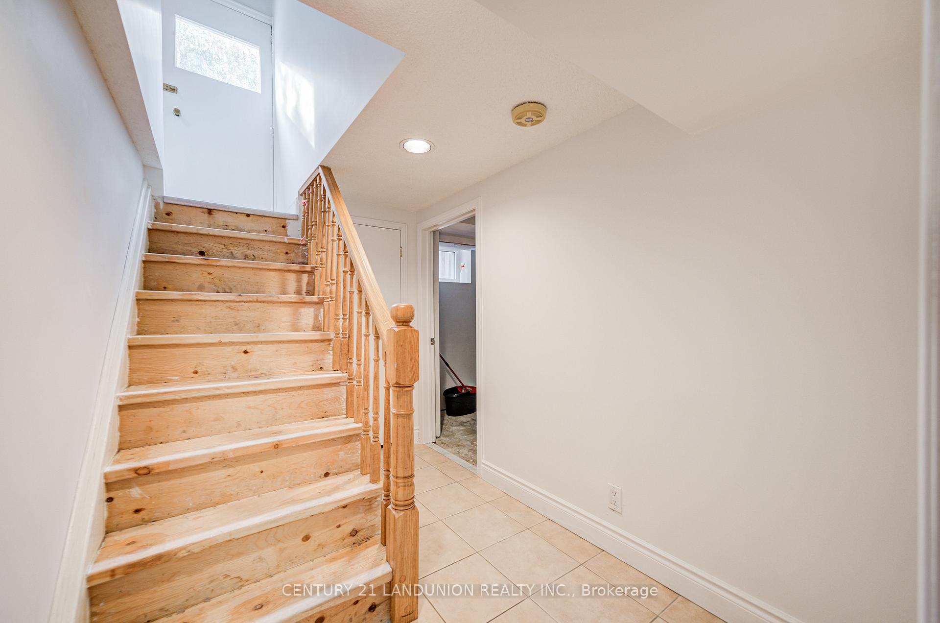 Photo 29 of 200 Elmhurst Avenue, North York, Lansing-Westgate — HOMEH