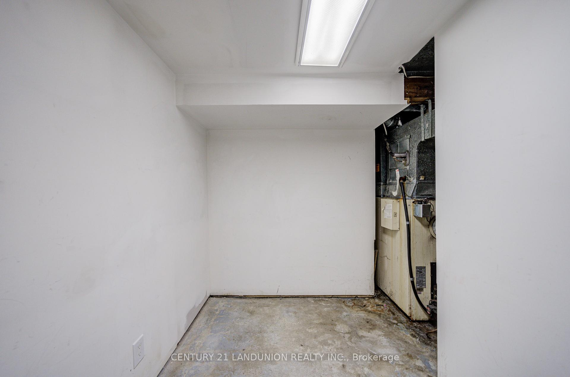Photo 31 of 200 Elmhurst Avenue, North York, Lansing-Westgate — HOMEH