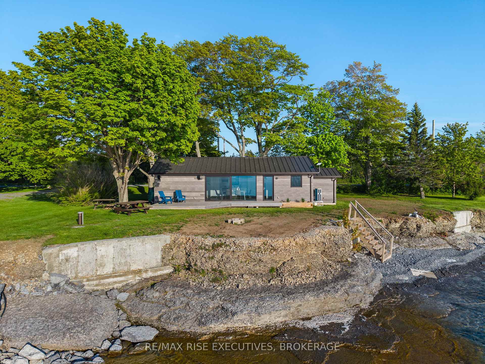 Photo 2 of 682 Salmon Point Road, Prince Edward County, Athol Ward — HOMEH