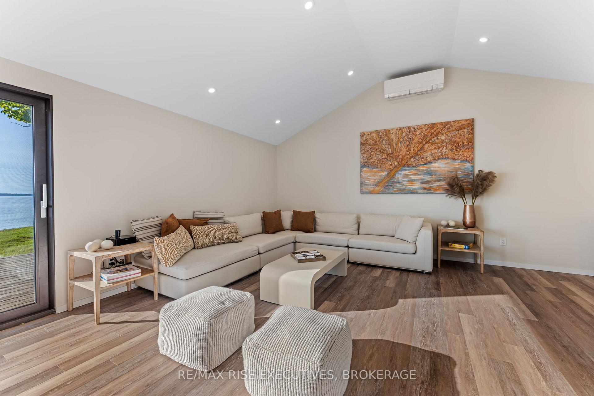 Photo 7 of 682 Salmon Point Road, Prince Edward County, Athol Ward — HOMEH