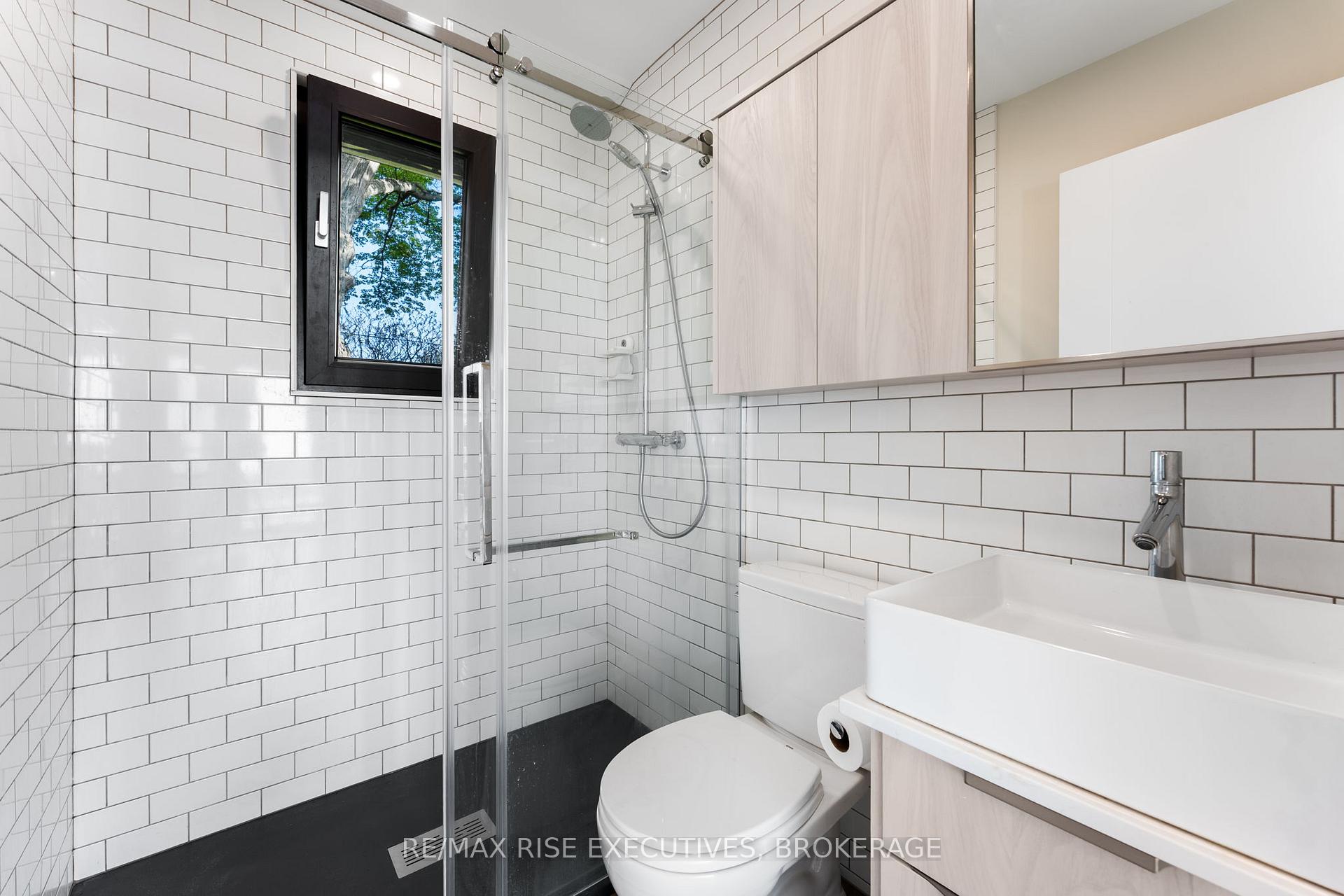 Photo 12 of 682 Salmon Point Road, Prince Edward County, Athol Ward — HOMEH