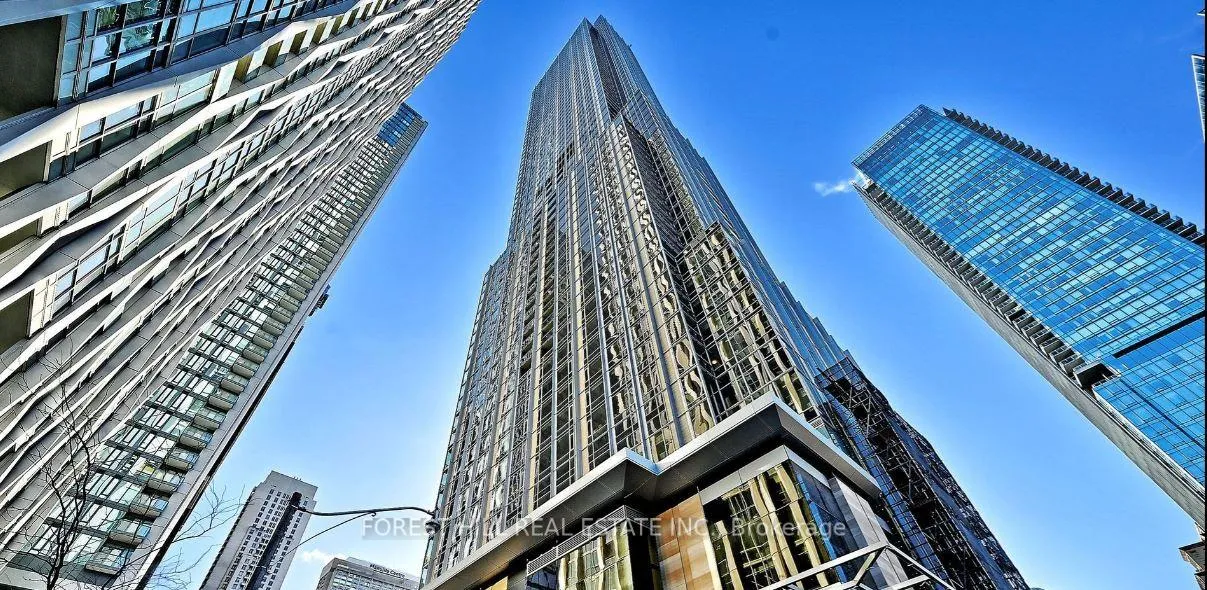 Front of Unit 1005, 11 Yorkville Avenue