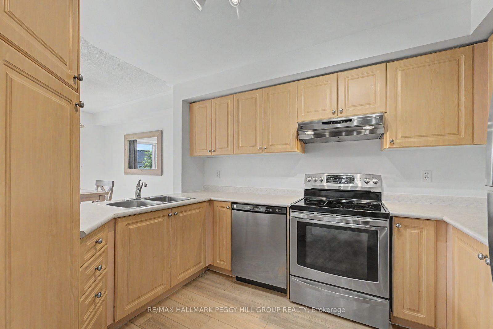 Photo 5 of 27 Gadwall Avenue, Barrie, Painswick South — HOMEH