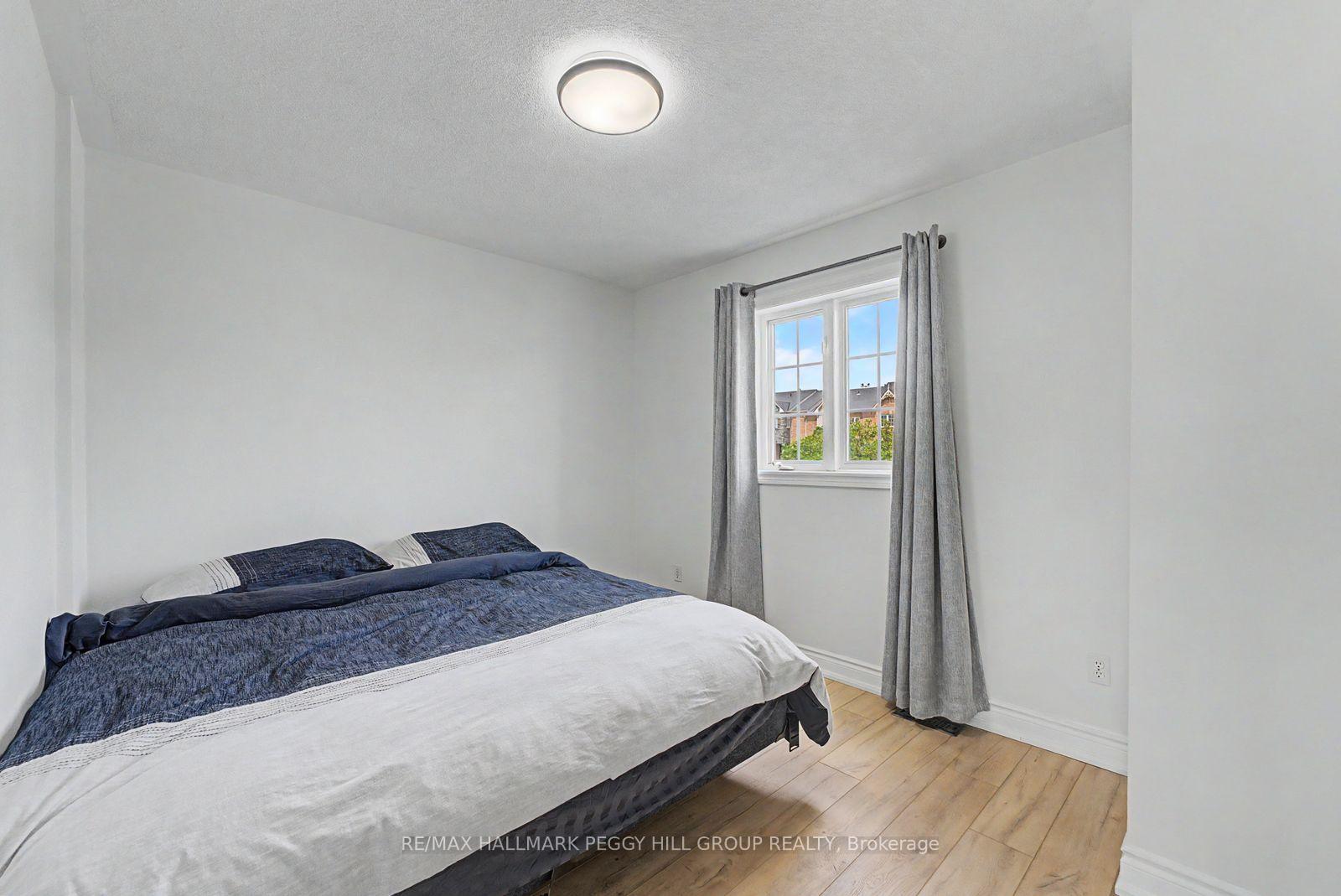 Photo 8 of 27 Gadwall Avenue, Barrie, Painswick South — HOMEH