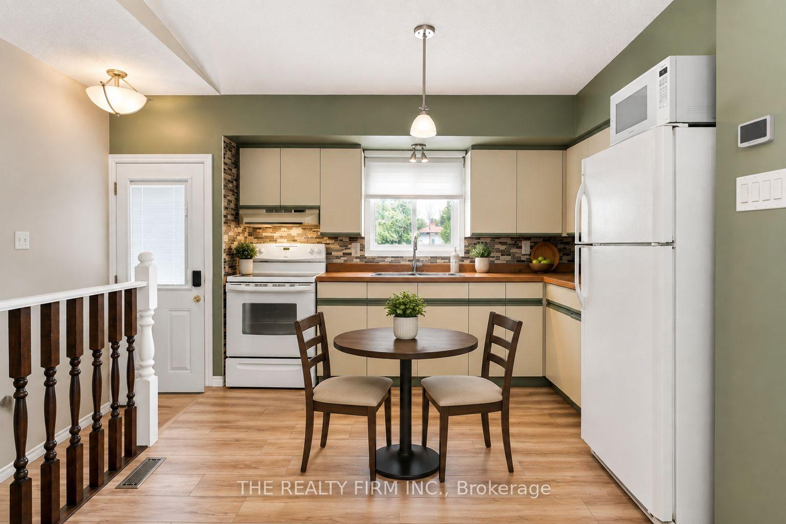 Photo 9 of 258 Olympic Crescent, London, North I — HOMEH