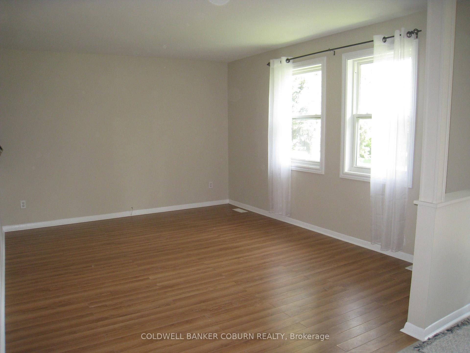 Photo 4 of 13 Queen Street, North Grenville, Kemptville — HOMEH