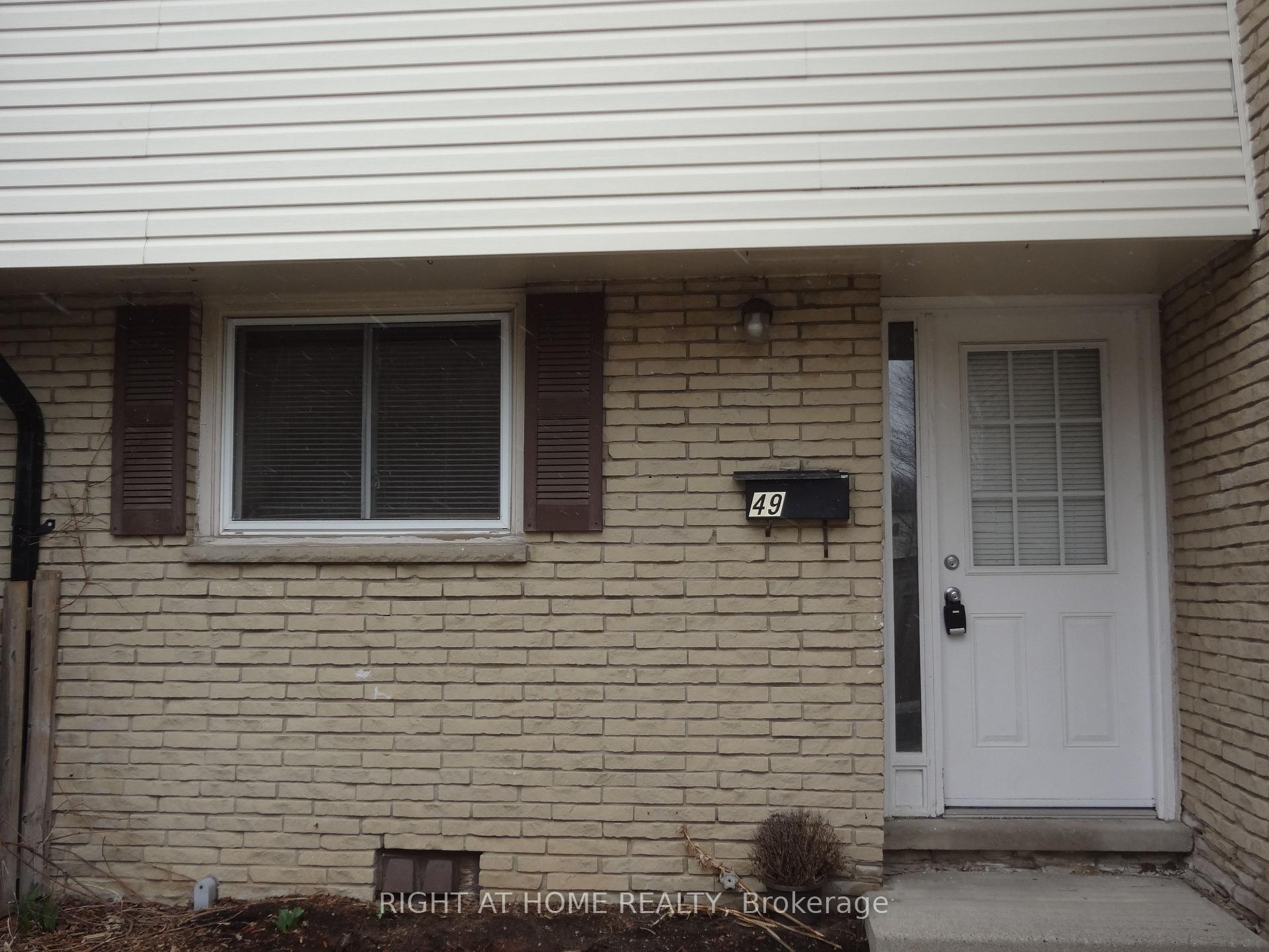 Photo 2 of Unit 49, 211 Veronica Drive, Kitchener, Centreville Chicopee — HOMEH