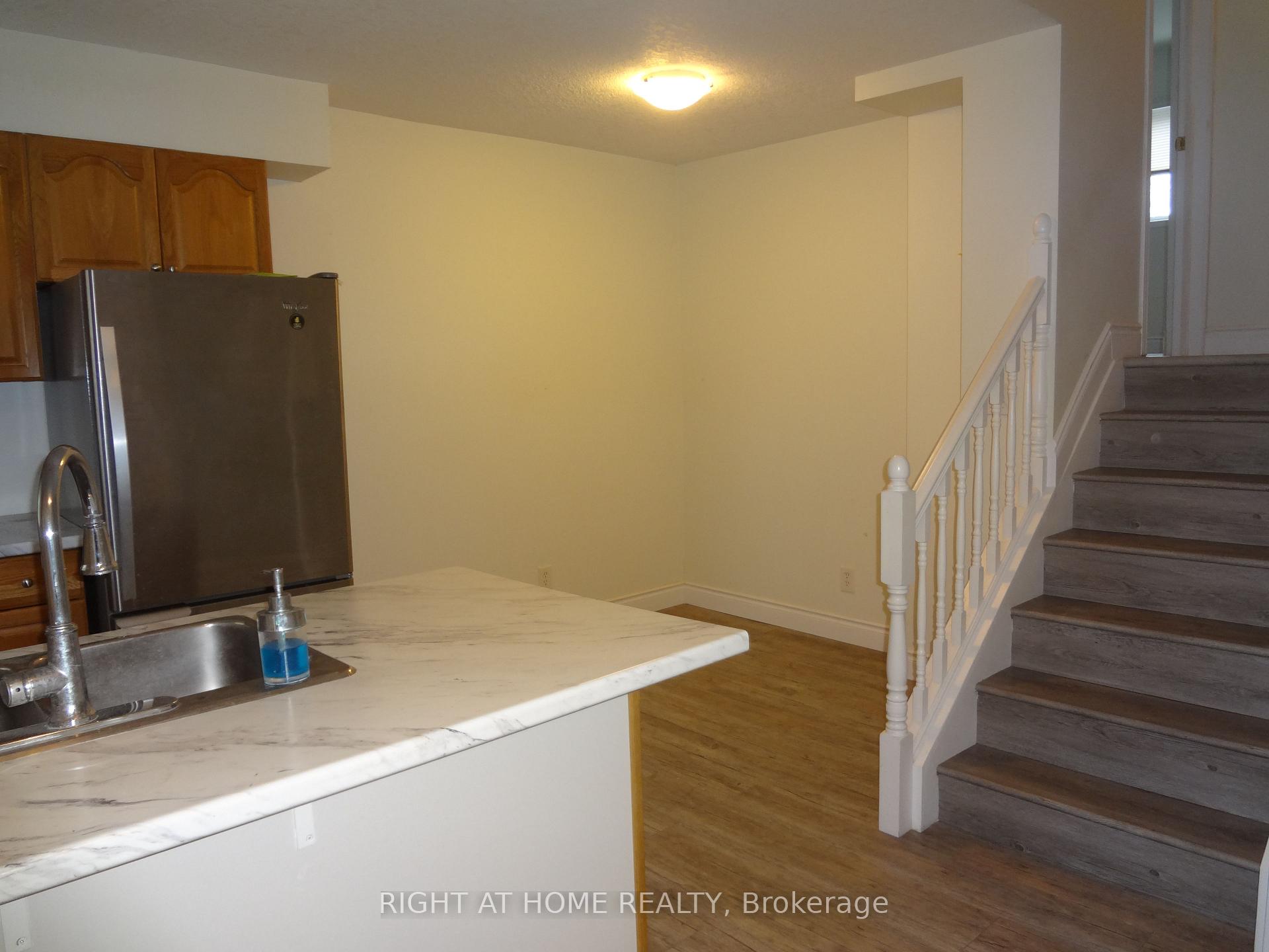 Photo 5 of Unit 49, 211 Veronica Drive, Kitchener, Centreville Chicopee — HOMEH