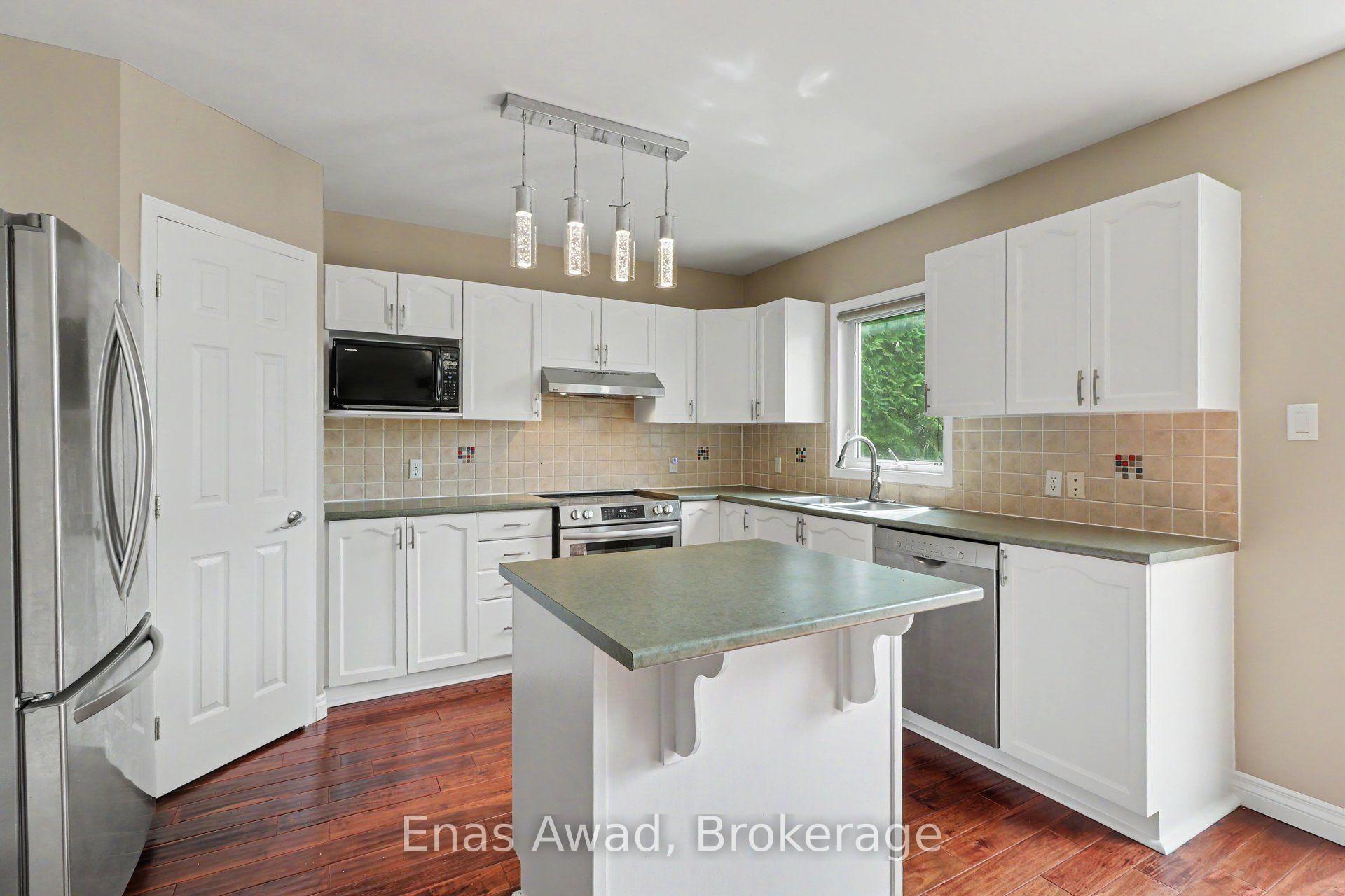Photo 7 of 58 Abaca Way, Ottawa, Stittsville (North) — HOMEH