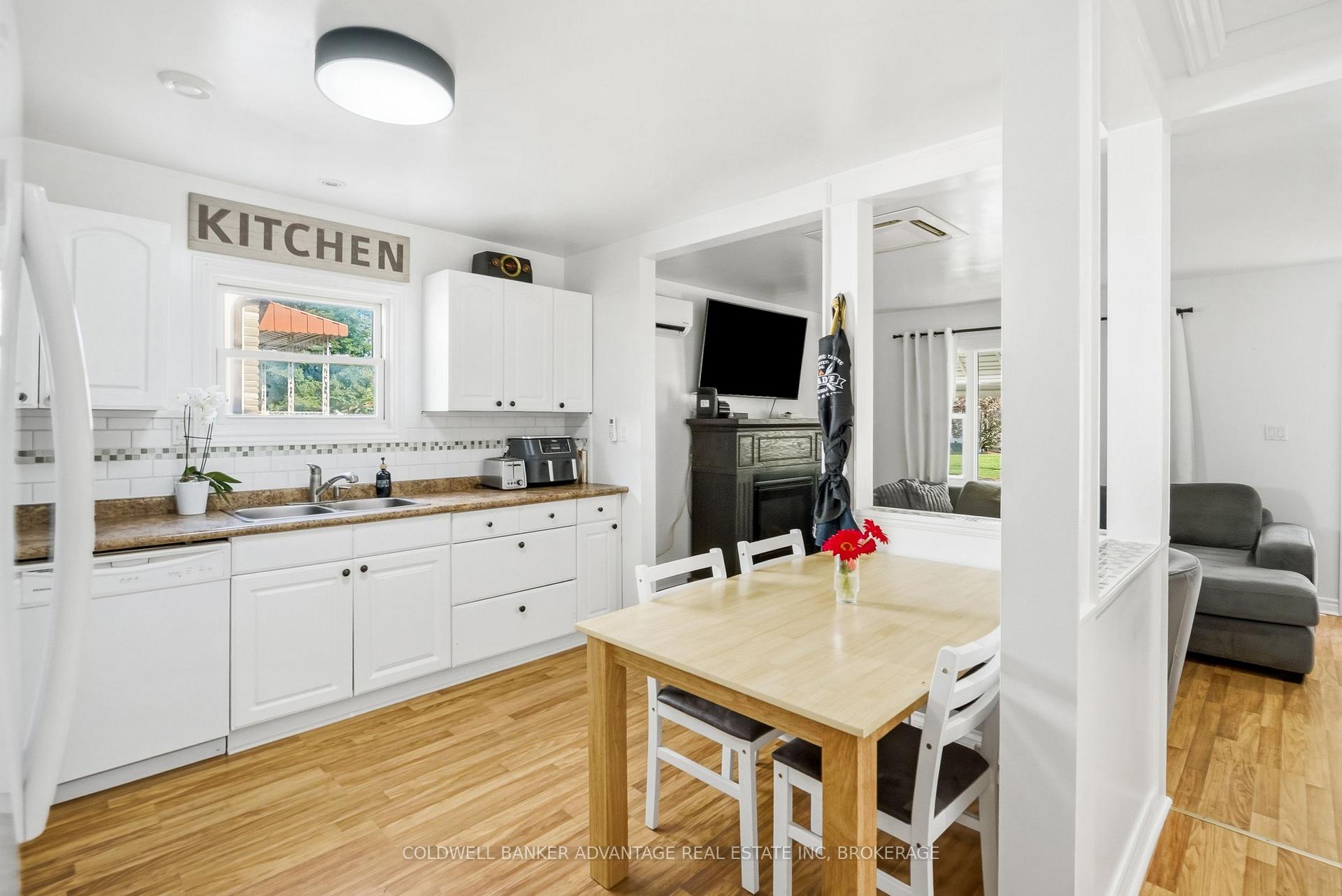 Photo 12 of 374 Dieppe Street, Welland, Lincoln/Crowland — HOMEH