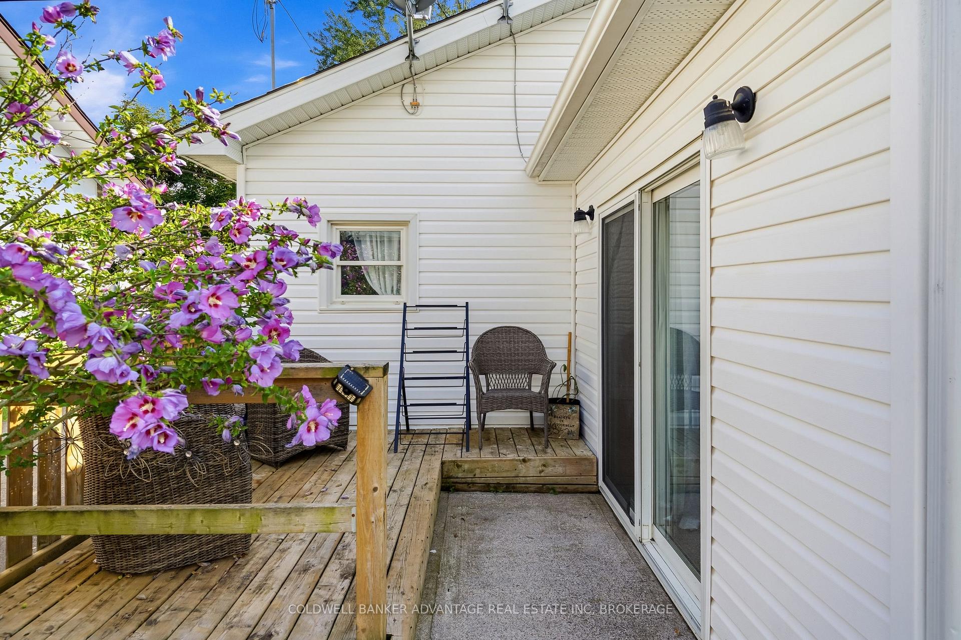 Photo 20 of 374 Dieppe Street, Welland, Lincoln/Crowland — HOMEH