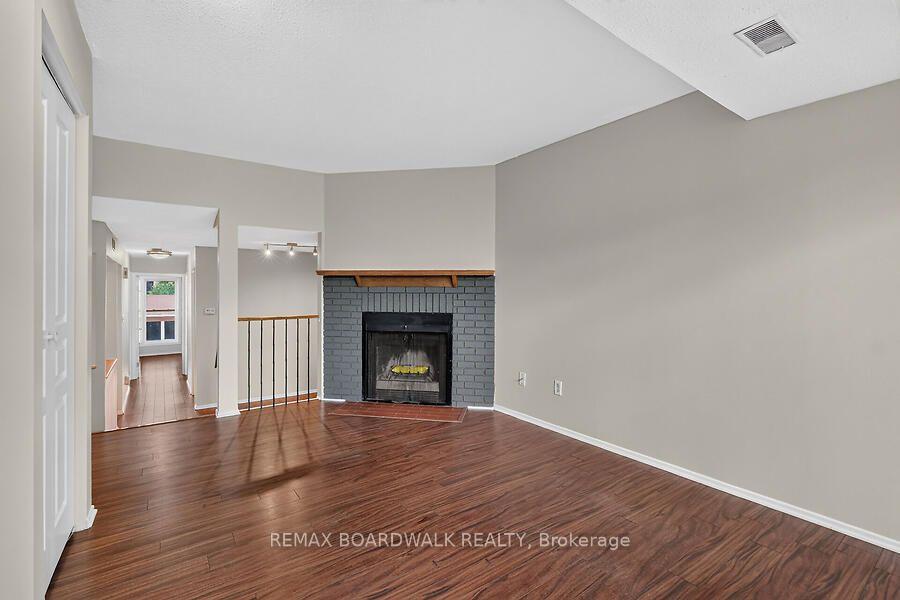 Photo 8 of 24B Shehyn Lane, Ottawa, Tanglewood — HOMEH