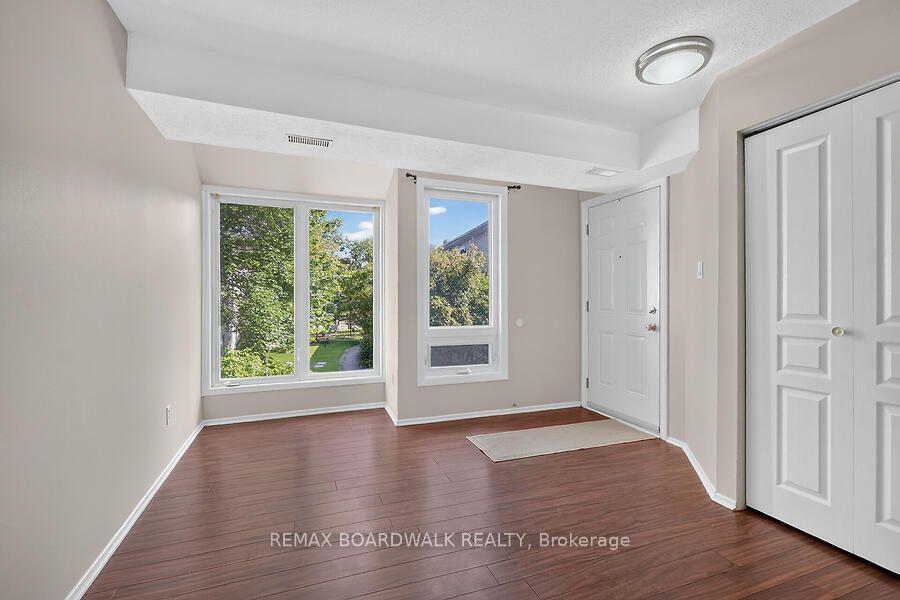 Photo 10 of 24B Shehyn Lane, Ottawa, Tanglewood — HOMEH