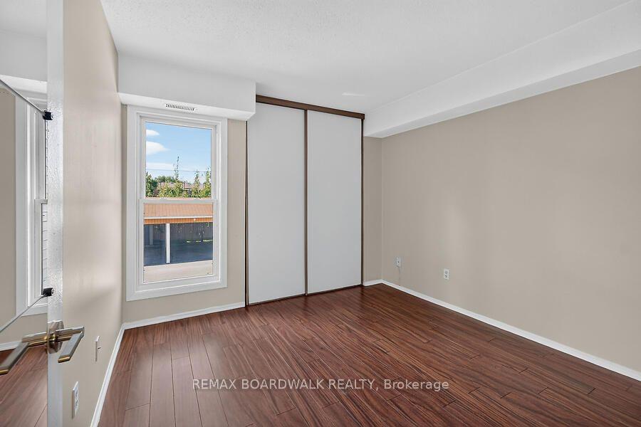 Photo 20 of 24B Shehyn Lane, Ottawa, Tanglewood — HOMEH