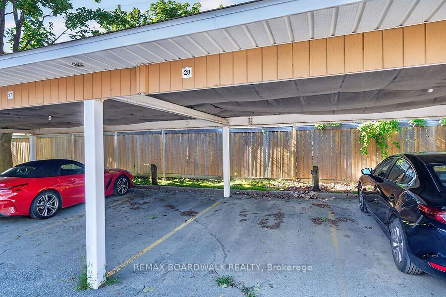 Photo 24 of 24B Shehyn Lane, Ottawa, Tanglewood — HOMEH