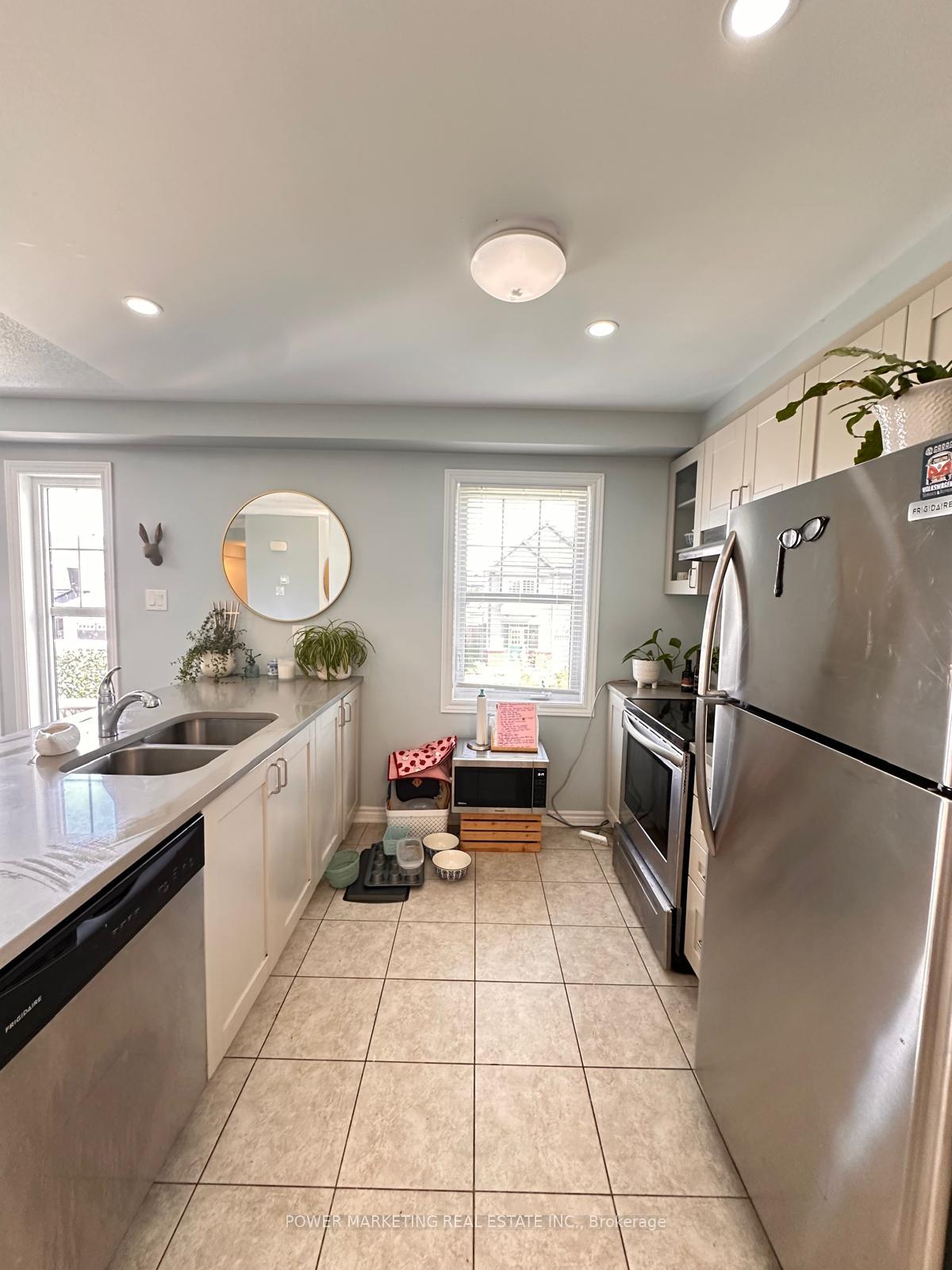 Photo 9 of 124 Helenium Lane, Ottawa, Avalon West — HOMEH