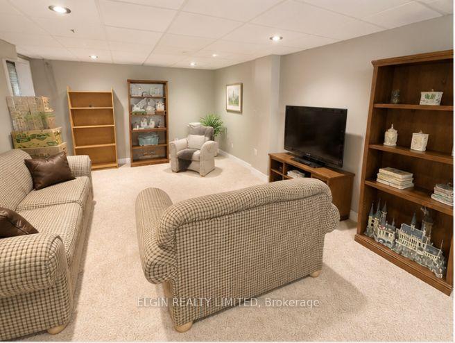 Photo 10 of 111 Manor Road, St. Thomas — HOMEH