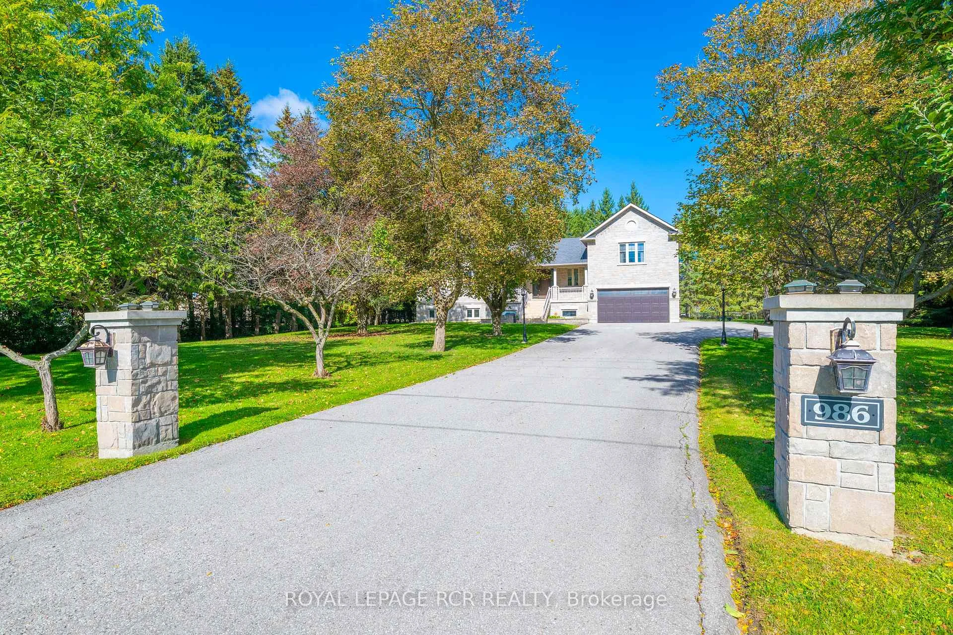 Photo of 986 15th Side Road