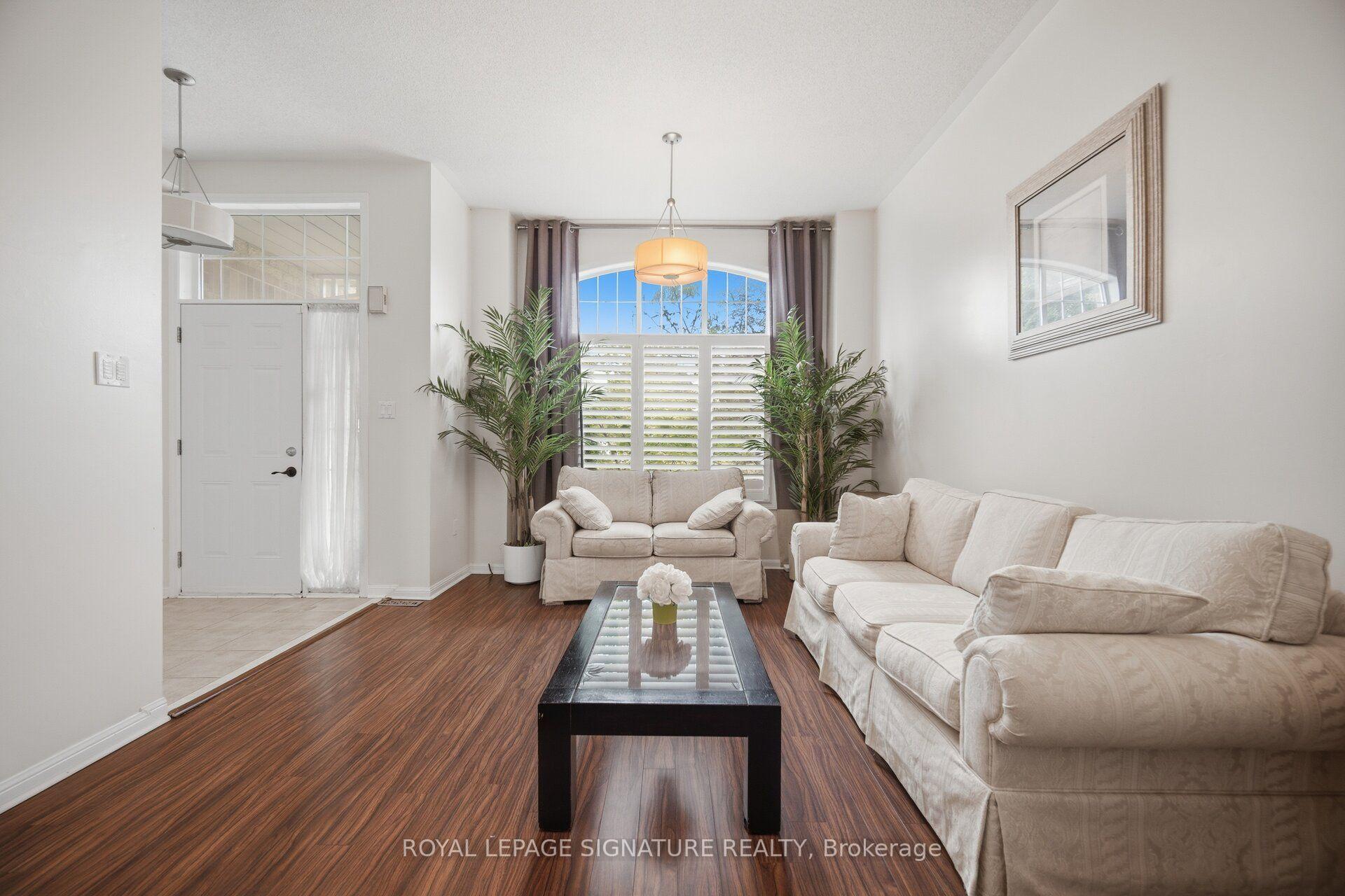 Photo 5 of 79 Cornell Park Avenue, Markham, Cornell — HOMEH