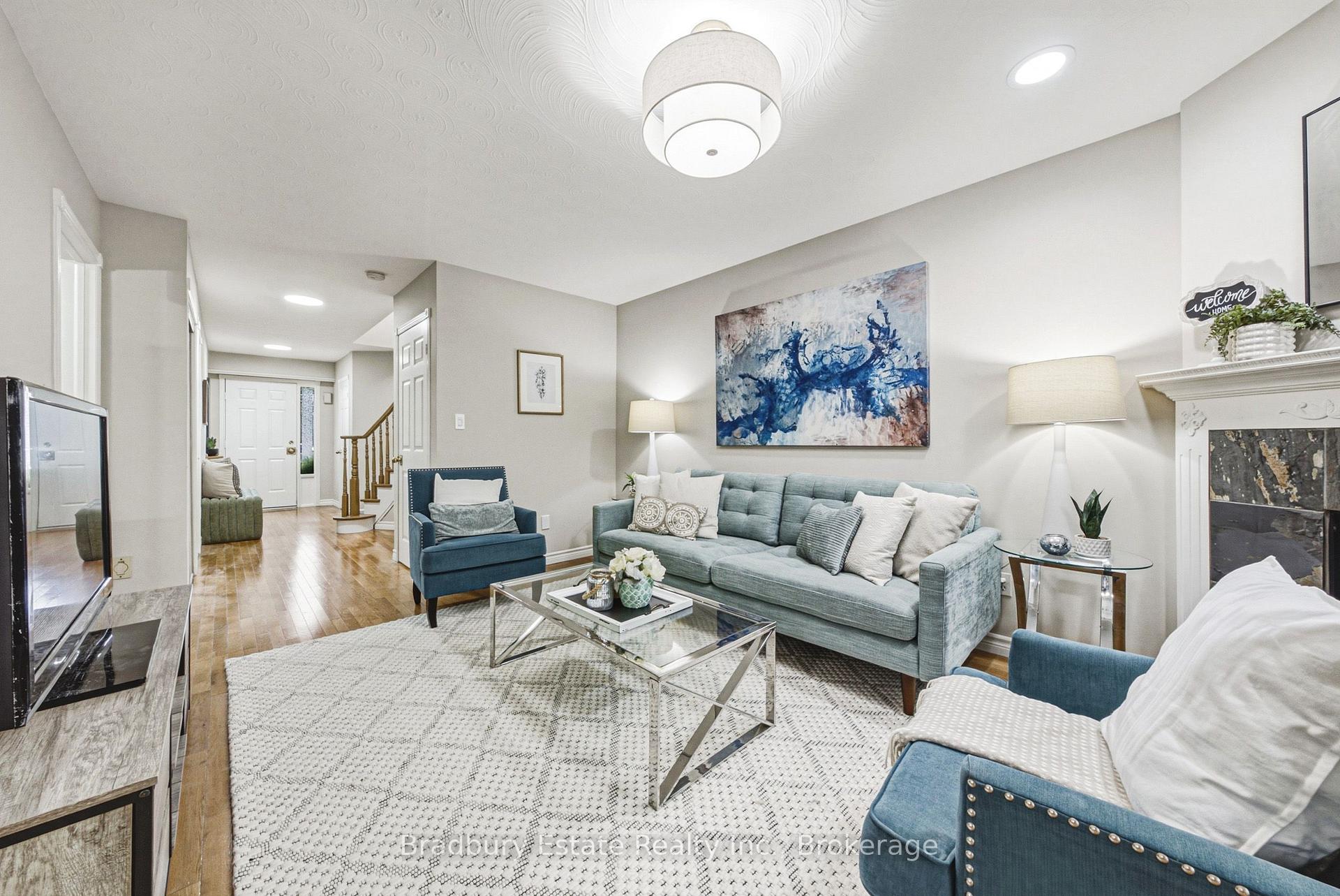 Photo 2 of Unit 18, 1205 Lambs Court, Burlington, Brant — HOMEH