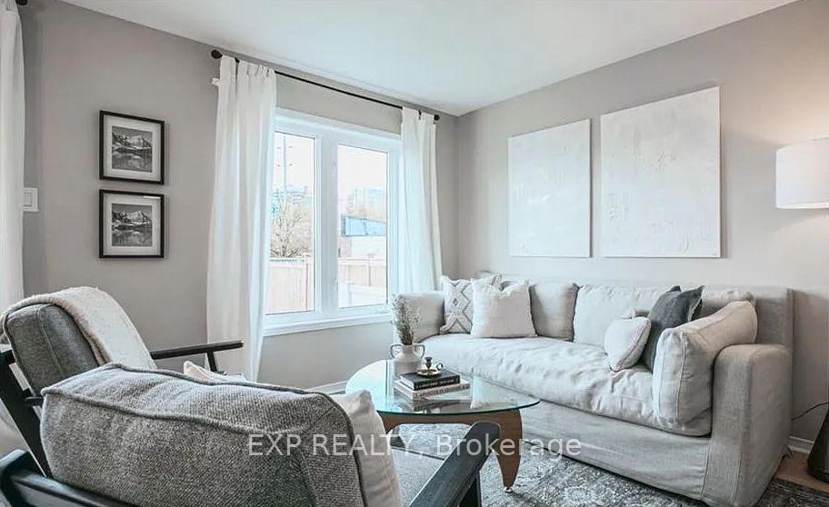 Photo 11 of 141 Oakfield Crescent, Ottawa, Barrhaven - Longfields — HOMEH