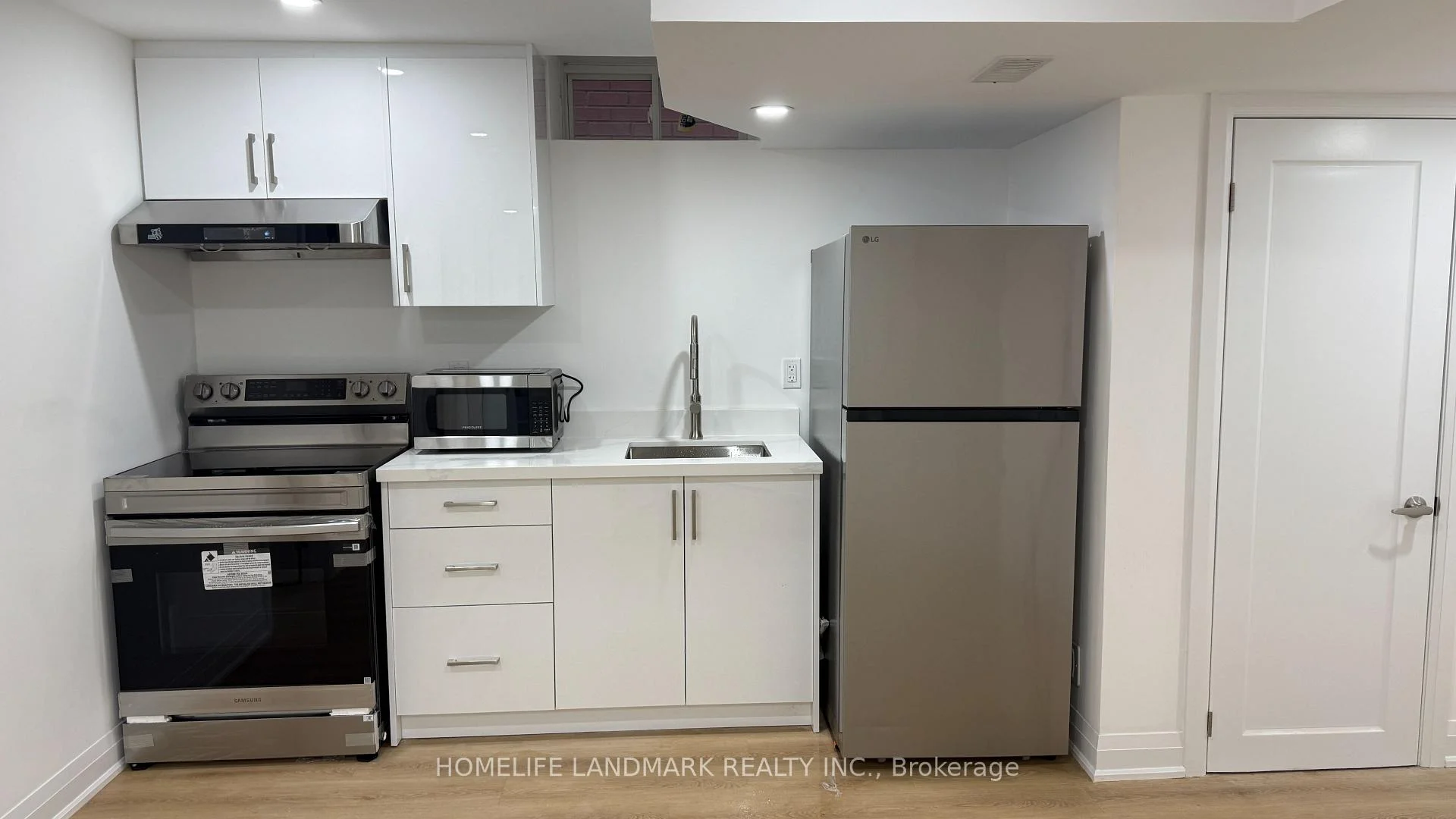 Photo 21 of Unit BSMT, 19 Yarl Drive, Markham, Middlefield — HOMEH