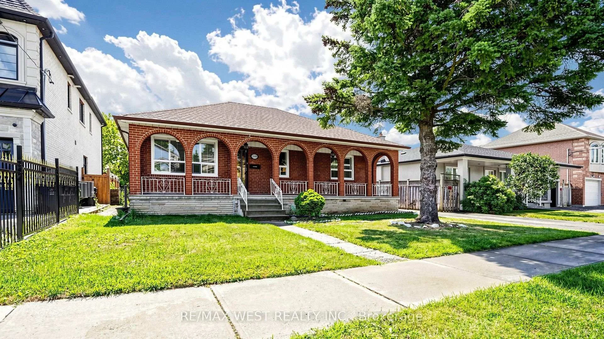 Front of 139 Ranee Avenue