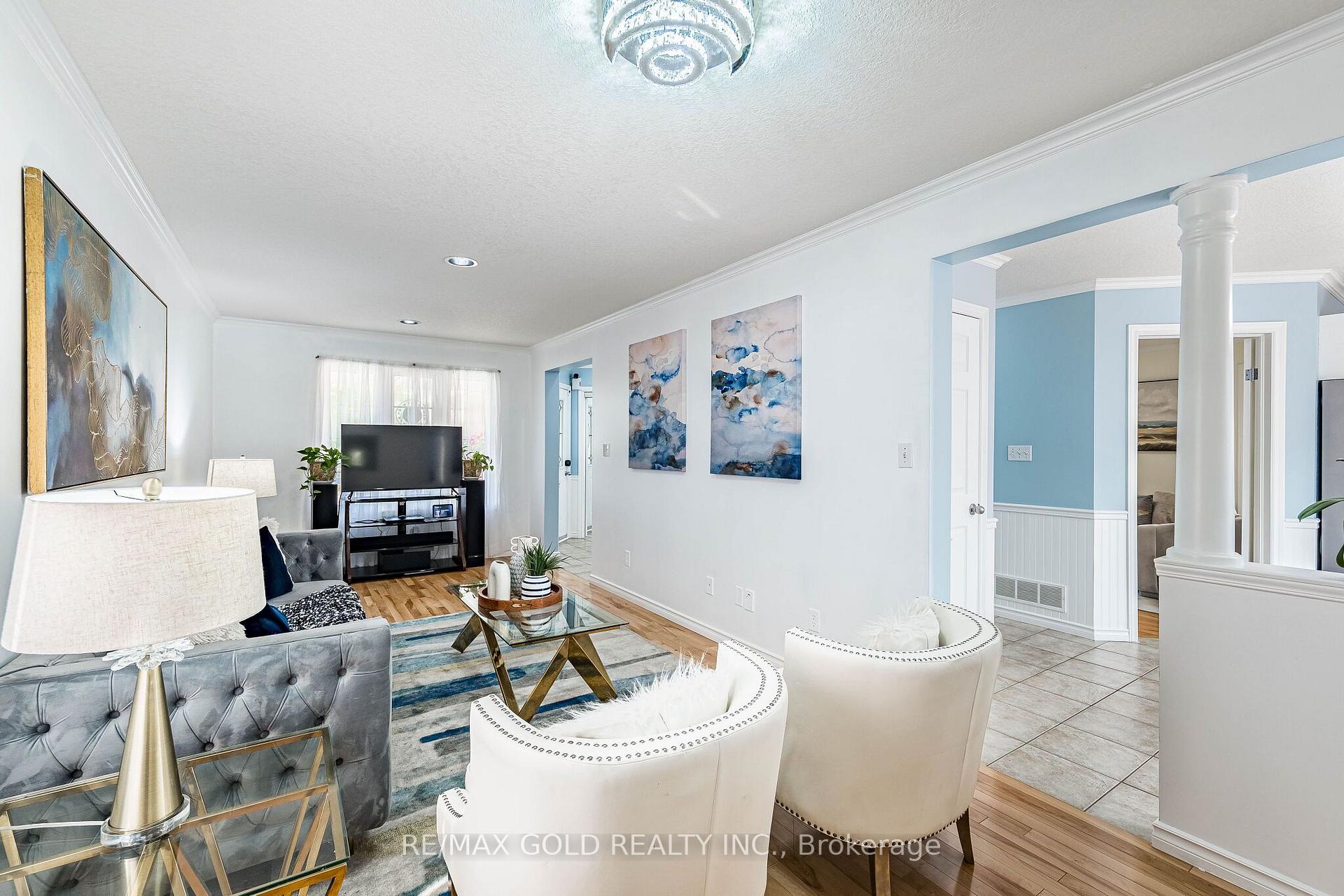 Photo 21 of 6 Moffatt Lane, Guelph, Clairfields/Hanlon Business Park — HOMEH