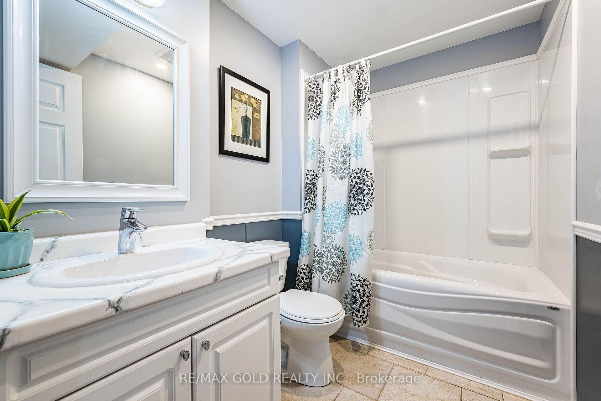 Photo 42 of 6 Moffatt Lane, Guelph, Clairfields/Hanlon Business Park — HOMEH