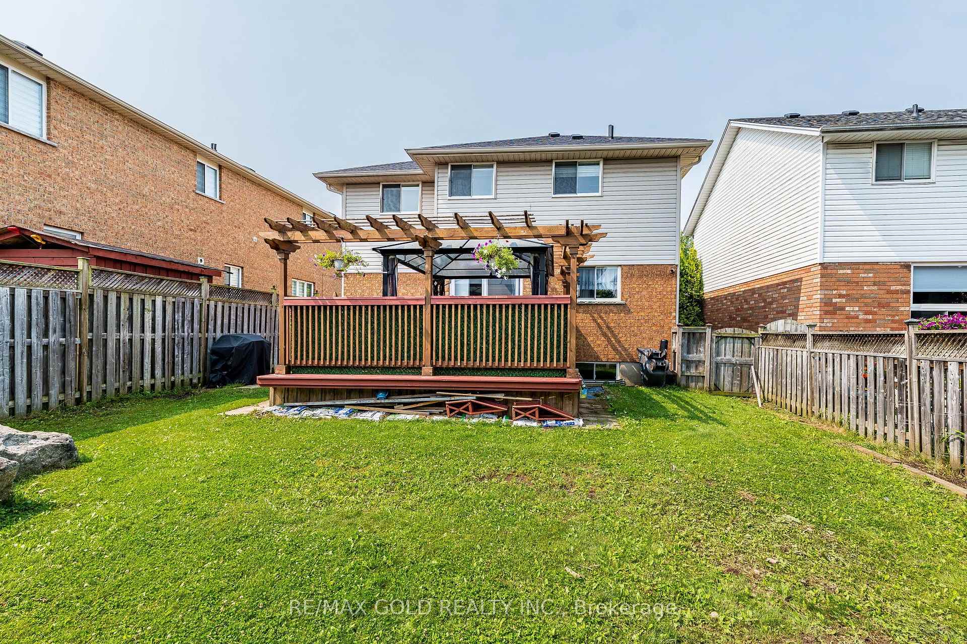 Photo 46 of 6 Moffatt Lane, Guelph, Clairfields/Hanlon Business Park — HOMEH