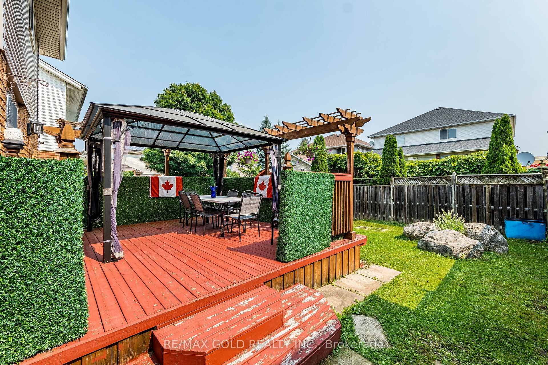 Photo 49 of 6 Moffatt Lane, Guelph, Clairfields/Hanlon Business Park — HOMEH