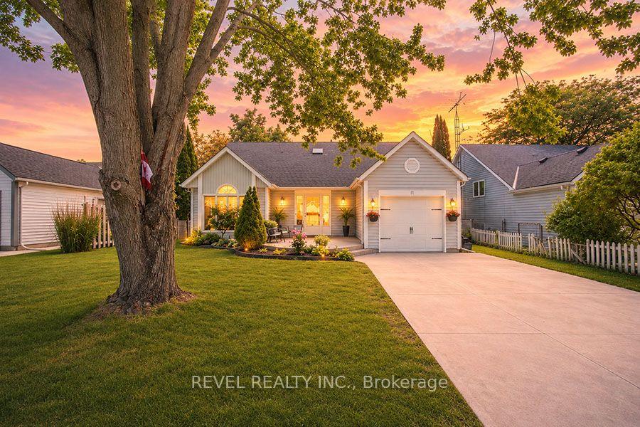 Photo 1 of 61 Leslie Avenue, Norfolk, Port Dover — HOMEH