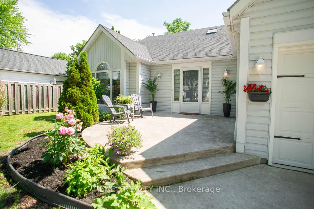 Photo 7 of 61 Leslie Avenue, Norfolk, Port Dover — HOMEH