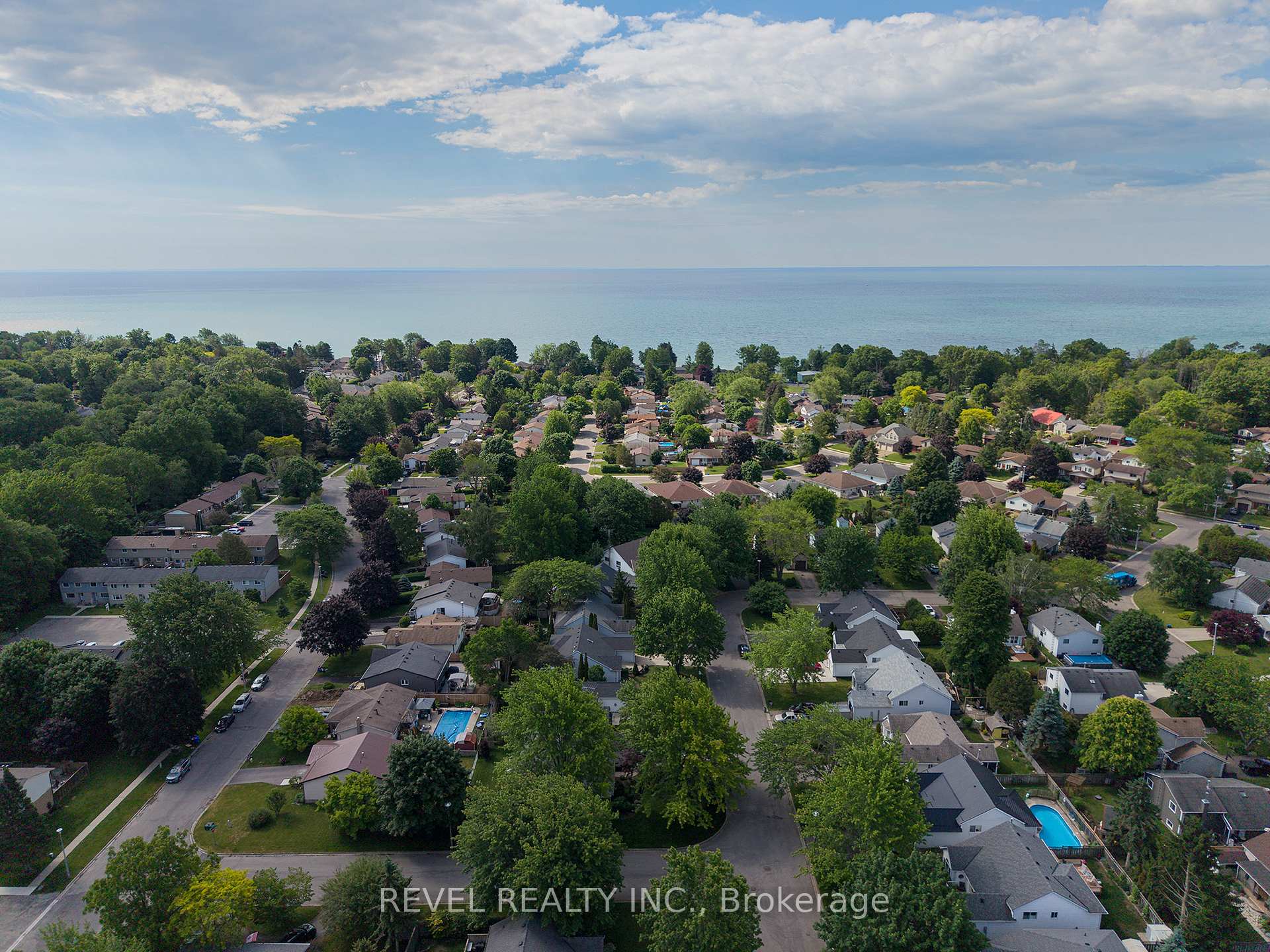 Photo 43 of 61 Leslie Avenue, Norfolk, Port Dover — HOMEH