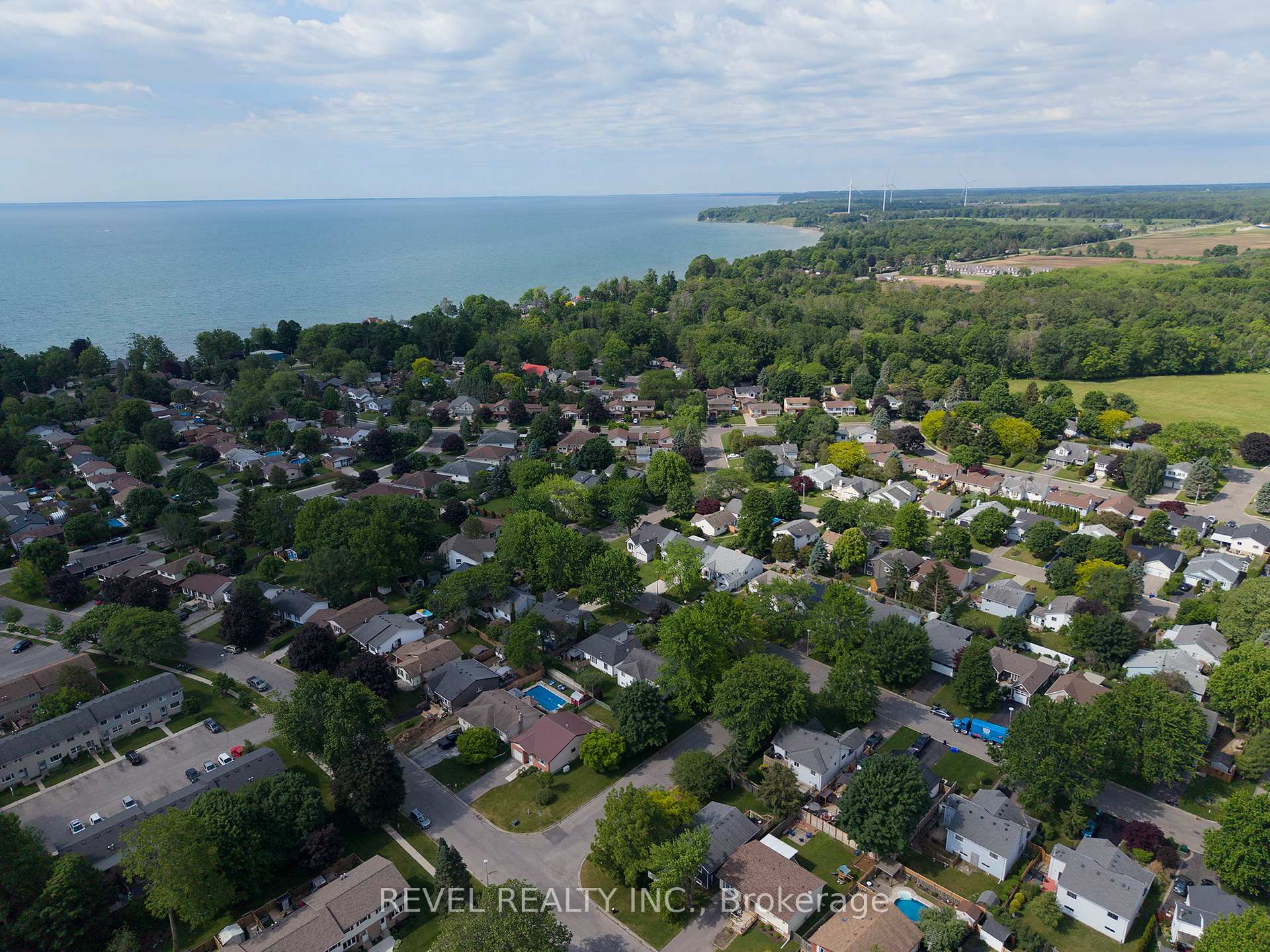 Photo 44 of 61 Leslie Avenue, Norfolk, Port Dover — HOMEH