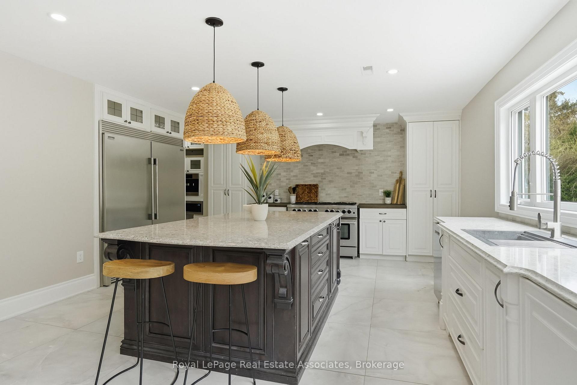 Photo 11 of 161 Mill Street, Halton Hills, Georgetown — HOMEH