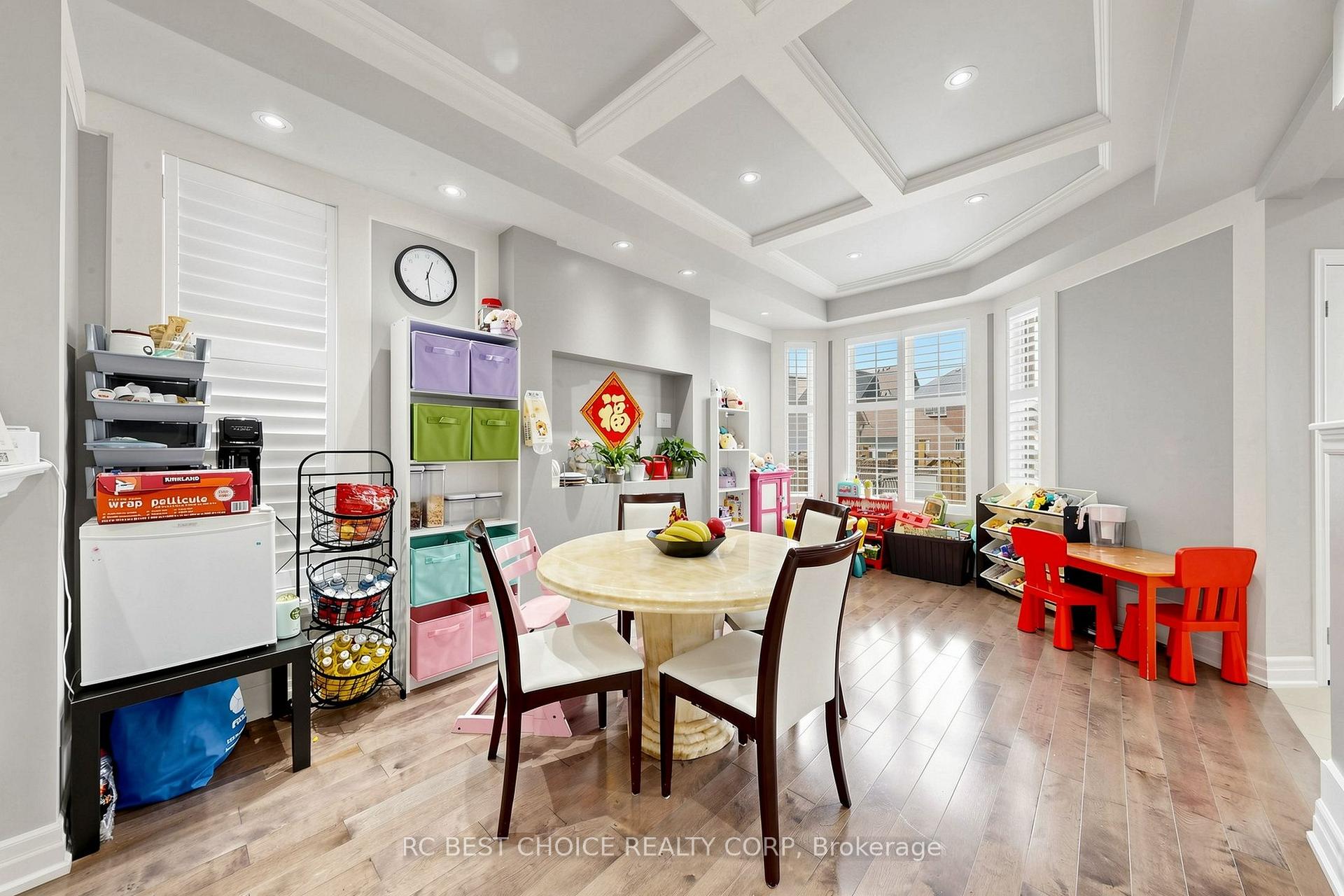 Photo 16 of 18 Chauncey Court, Markham, Cornell — HOMEH