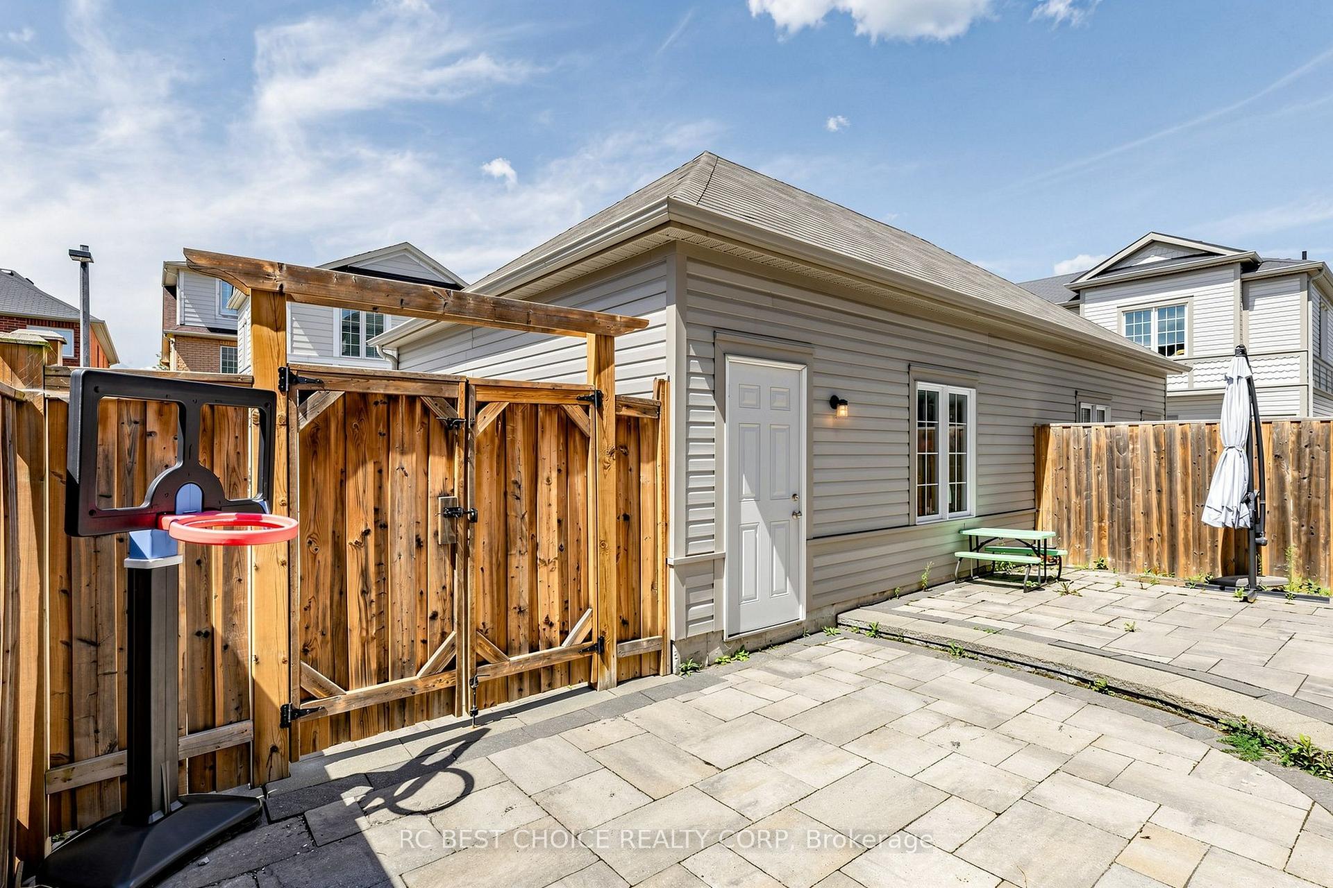 Photo 46 of 18 Chauncey Court, Markham, Cornell — HOMEH