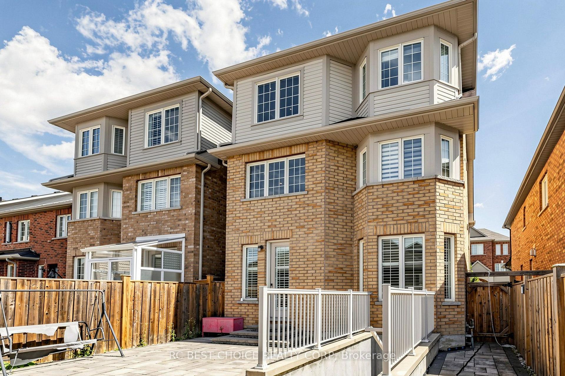 Photo 49 of 18 Chauncey Court, Markham, Cornell — HOMEH