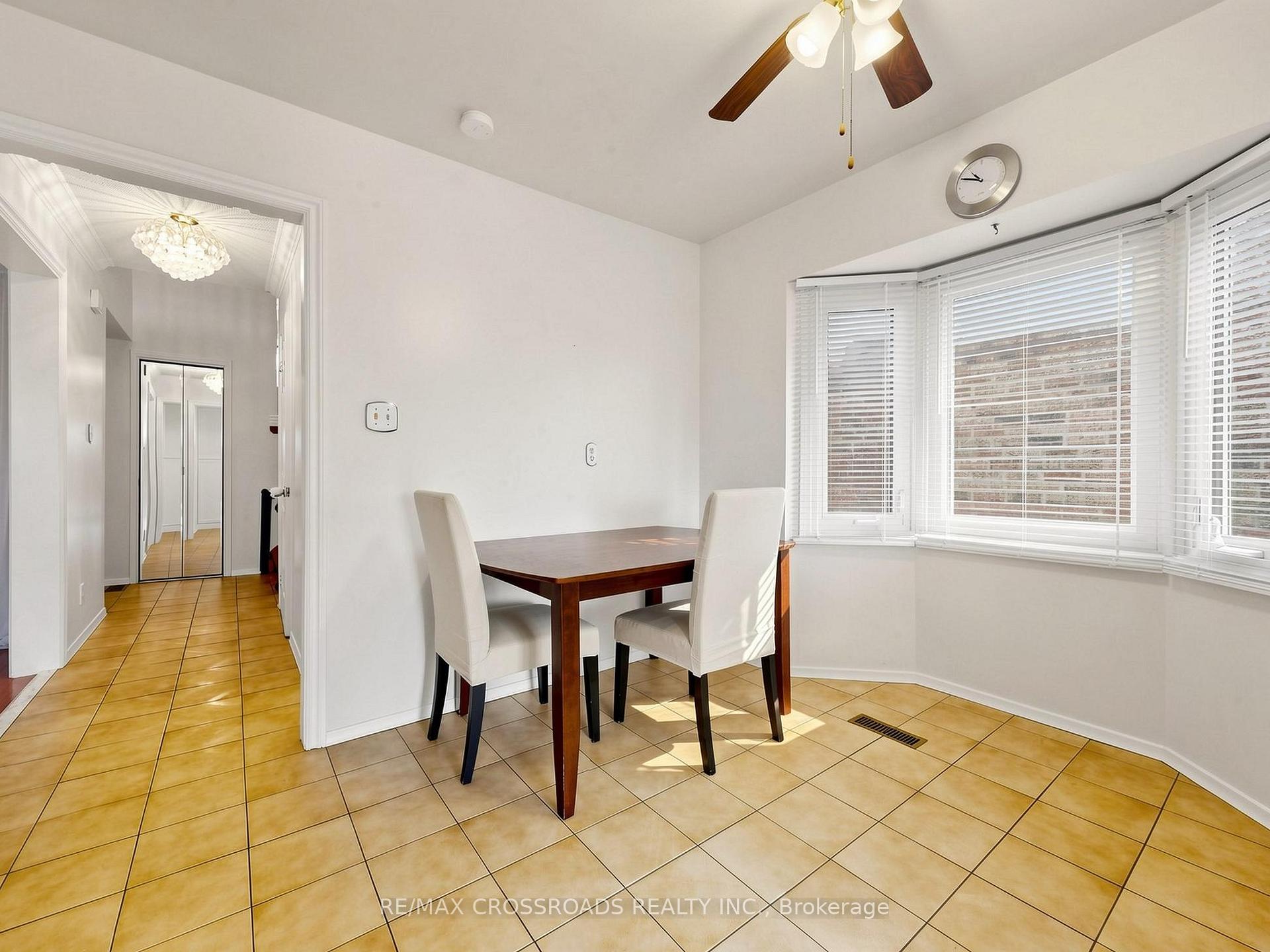 Photo 13 of 108 Anthony Lane, Vaughan, Glen Shields — HOMEH