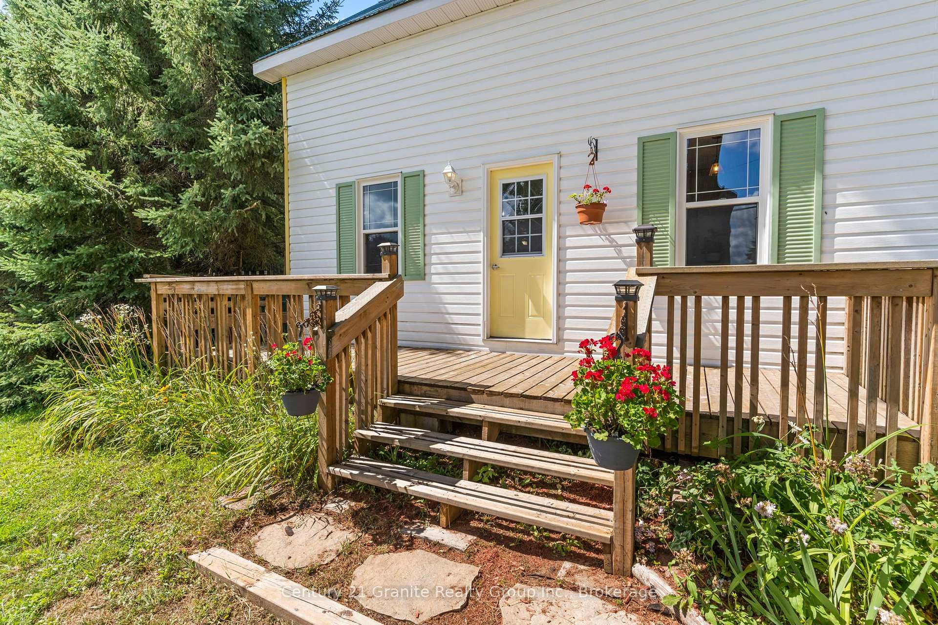 Photo 2 of 197 Bobcaygeon Road, Minden Hills, Anson — HOMEH