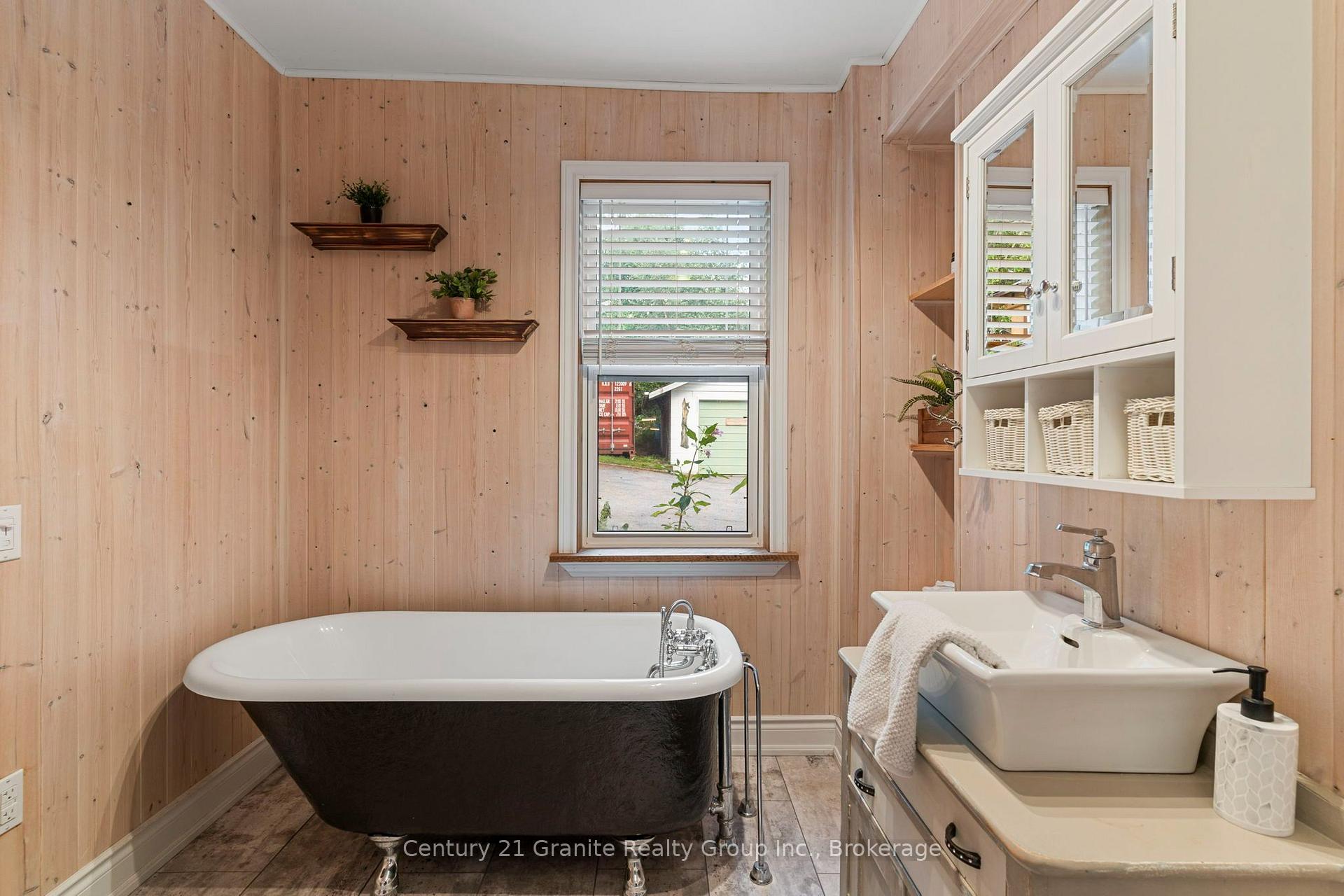 Photo 14 of 197 Bobcaygeon Road, Minden Hills, Anson — HOMEH