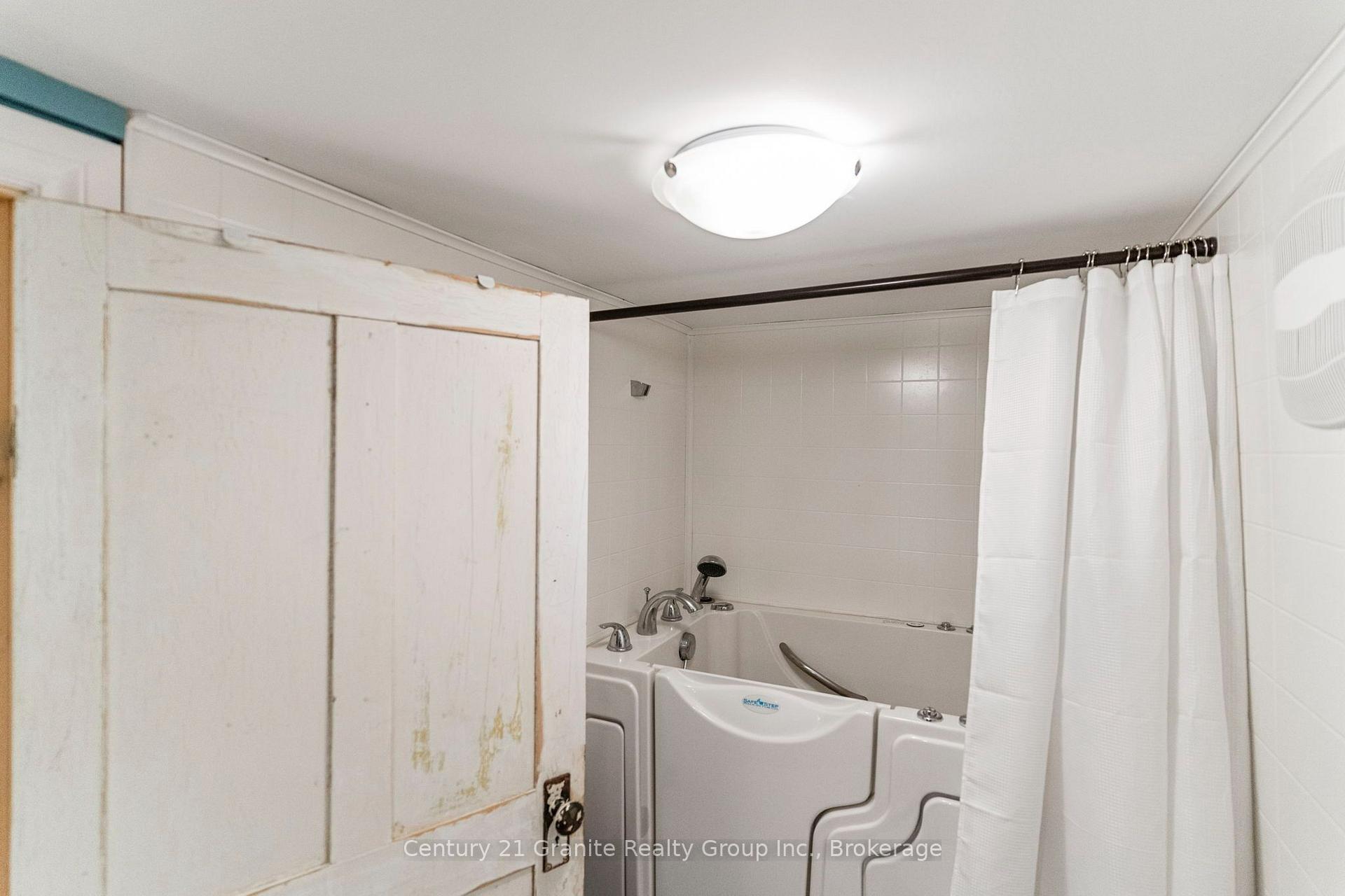 Photo 33 of 197 Bobcaygeon Road, Minden Hills, Anson — HOMEH