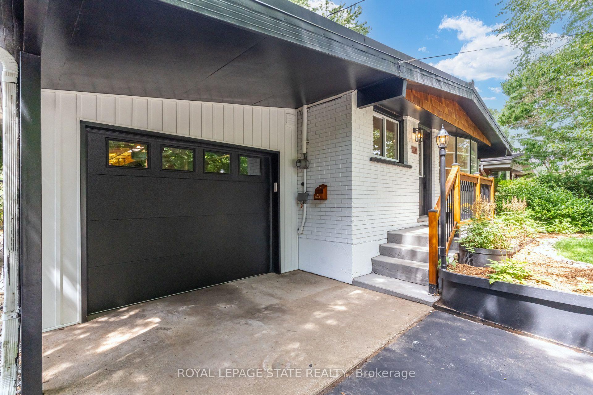 Photo 5 of 28 Helen Street, Hamilton, Dundas — HOMEH