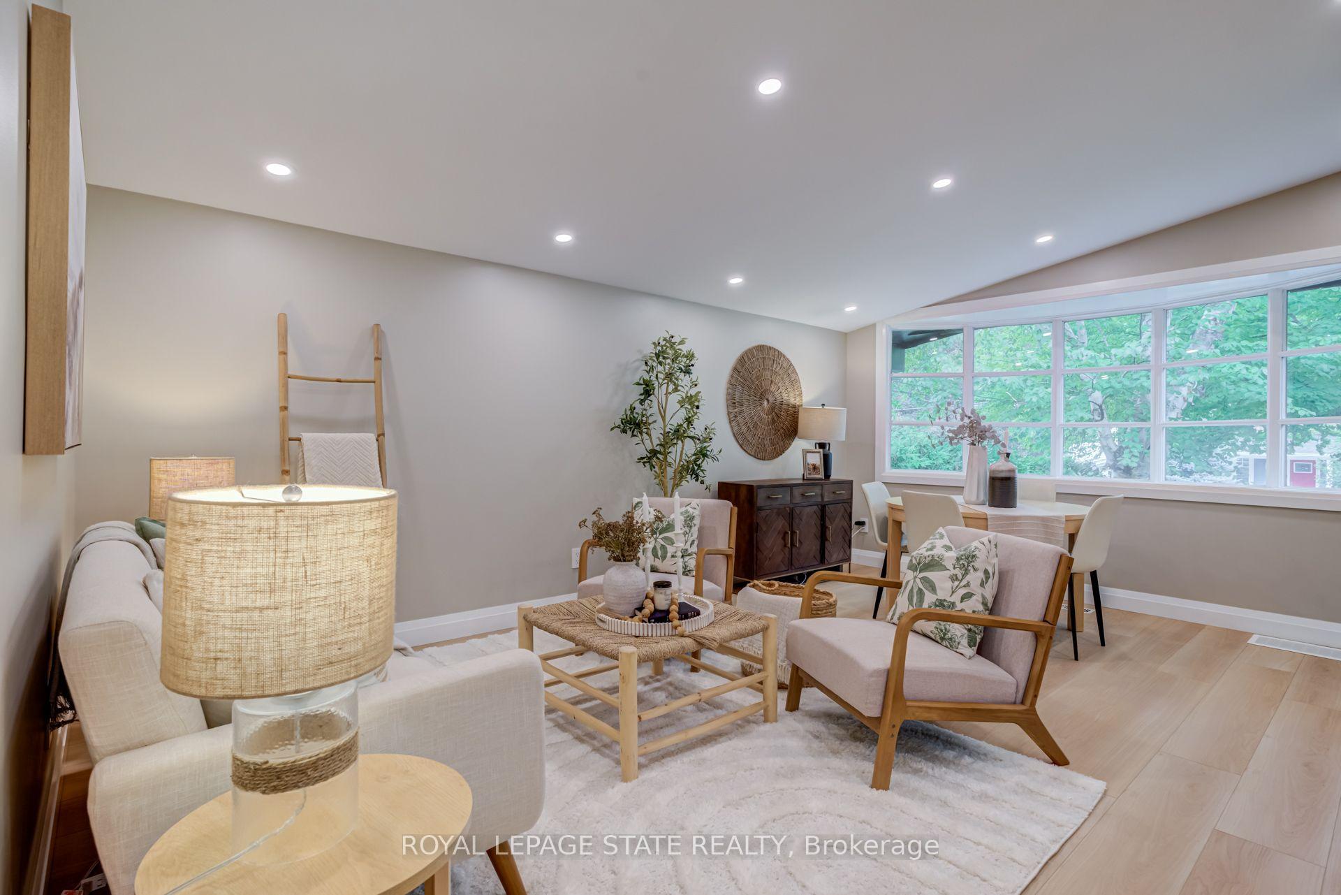 Photo 10 of 28 Helen Street, Hamilton, Dundas — HOMEH