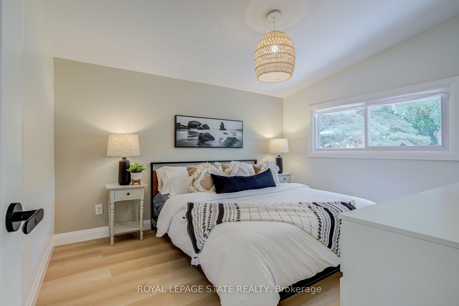Photo 16 of 28 Helen Street, Hamilton, Dundas — HOMEH