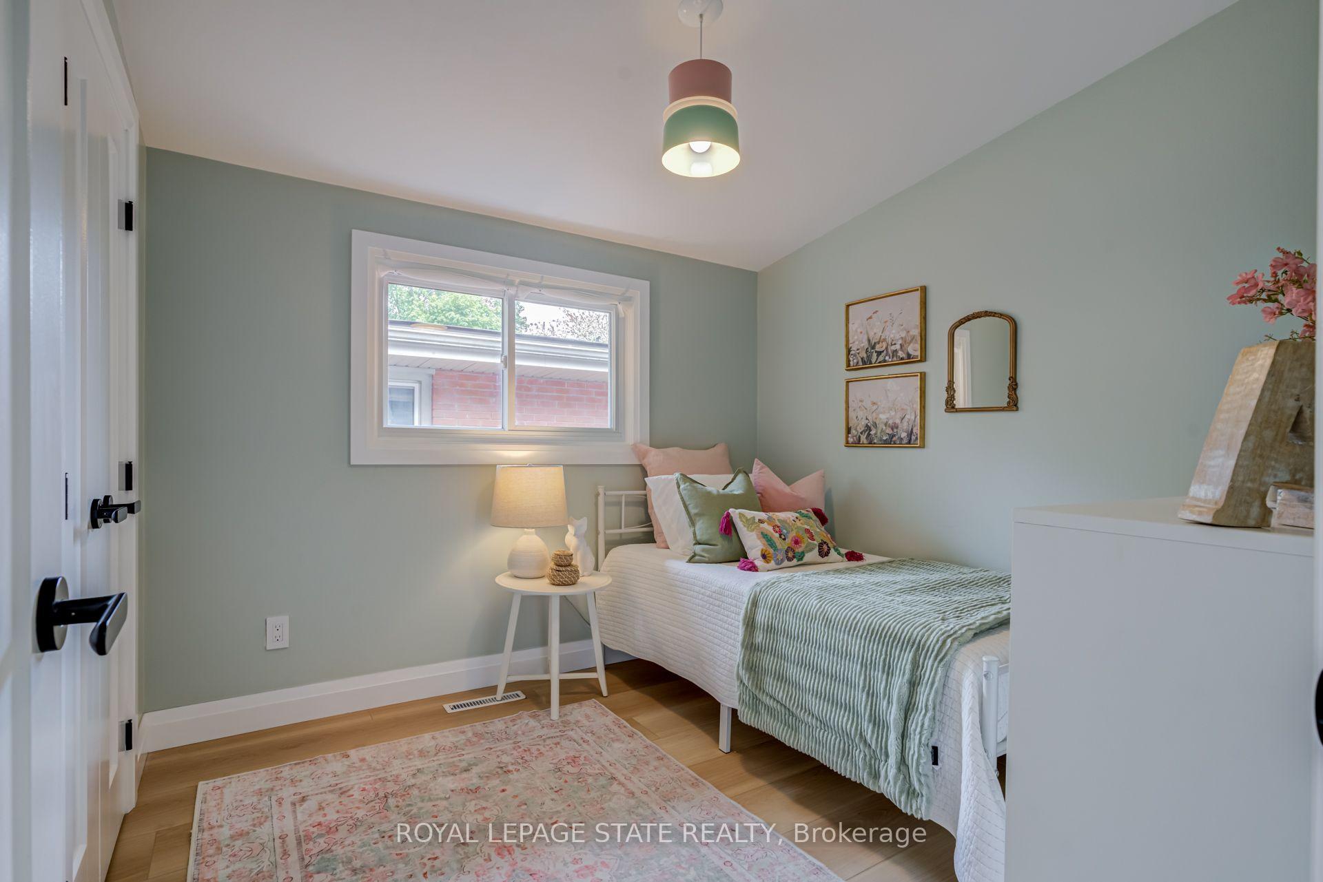 Photo 18 of 28 Helen Street, Hamilton, Dundas — HOMEH